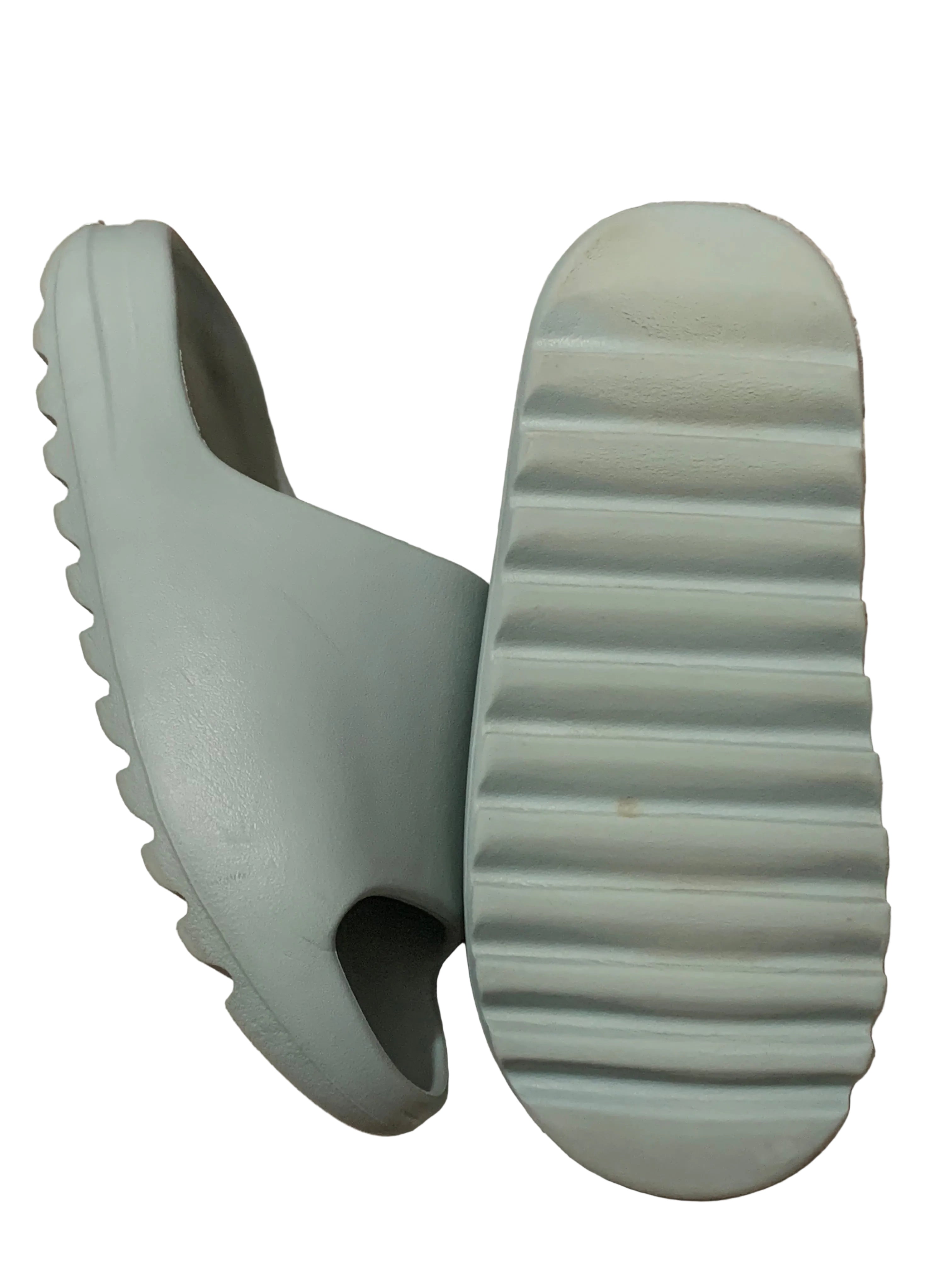 Yeezy Slides Salt