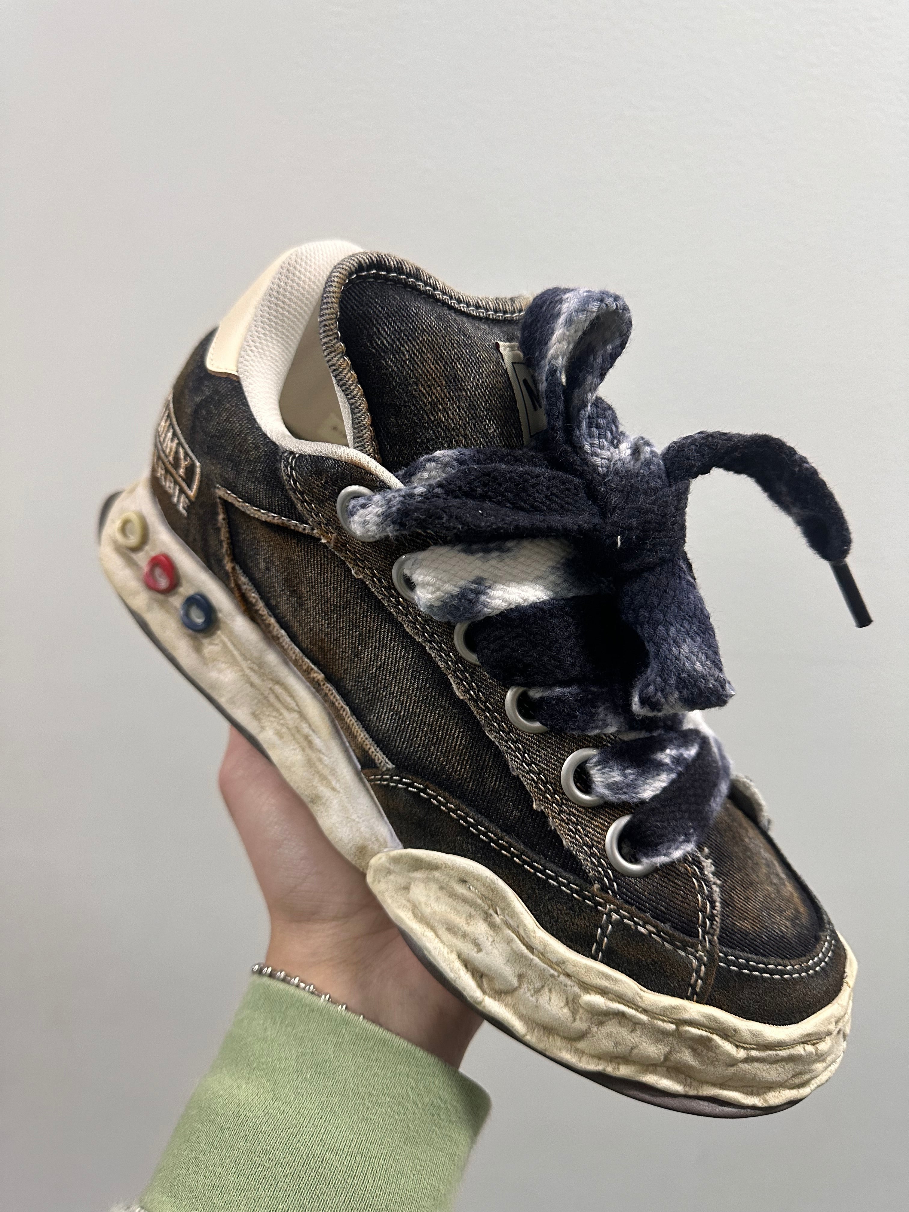 Maison Mihara Yasuhiro Herbie Puffer OG Sole Washed Denim Low Black