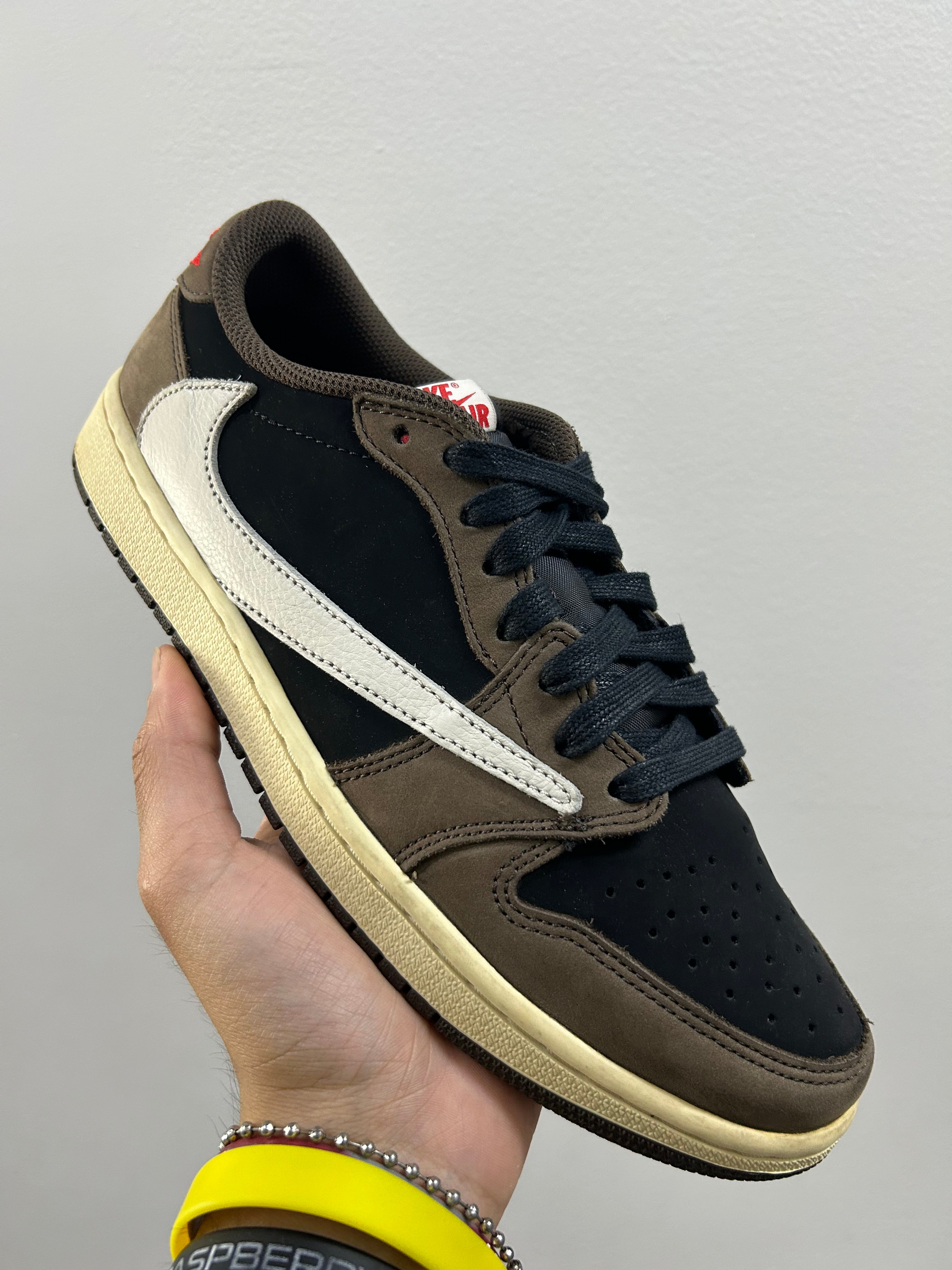 Jordan 1 Retro Low OG SP Travis Scott Mocha