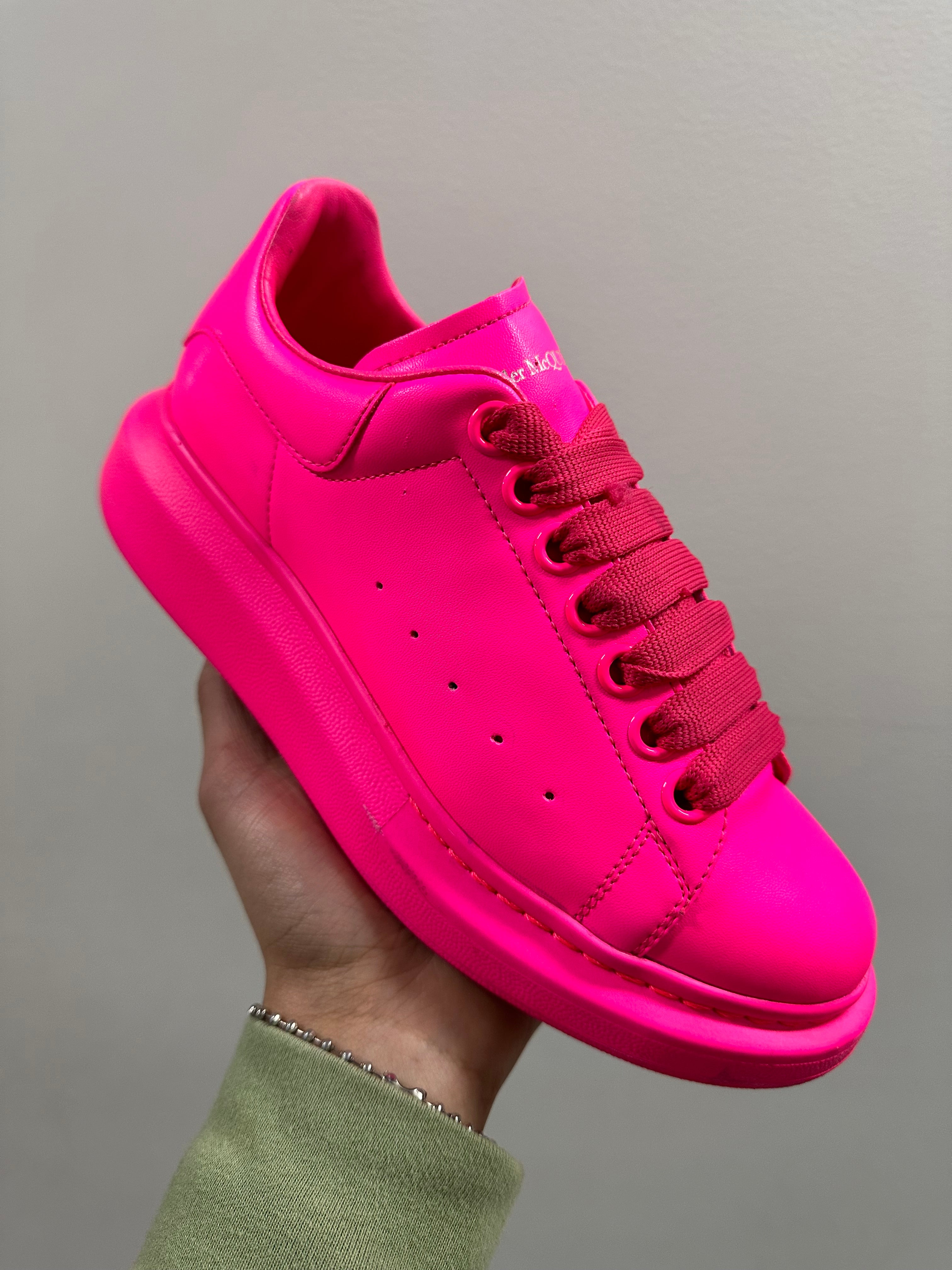 Alexander McQueen Wmns Oversized Sneaker Pink