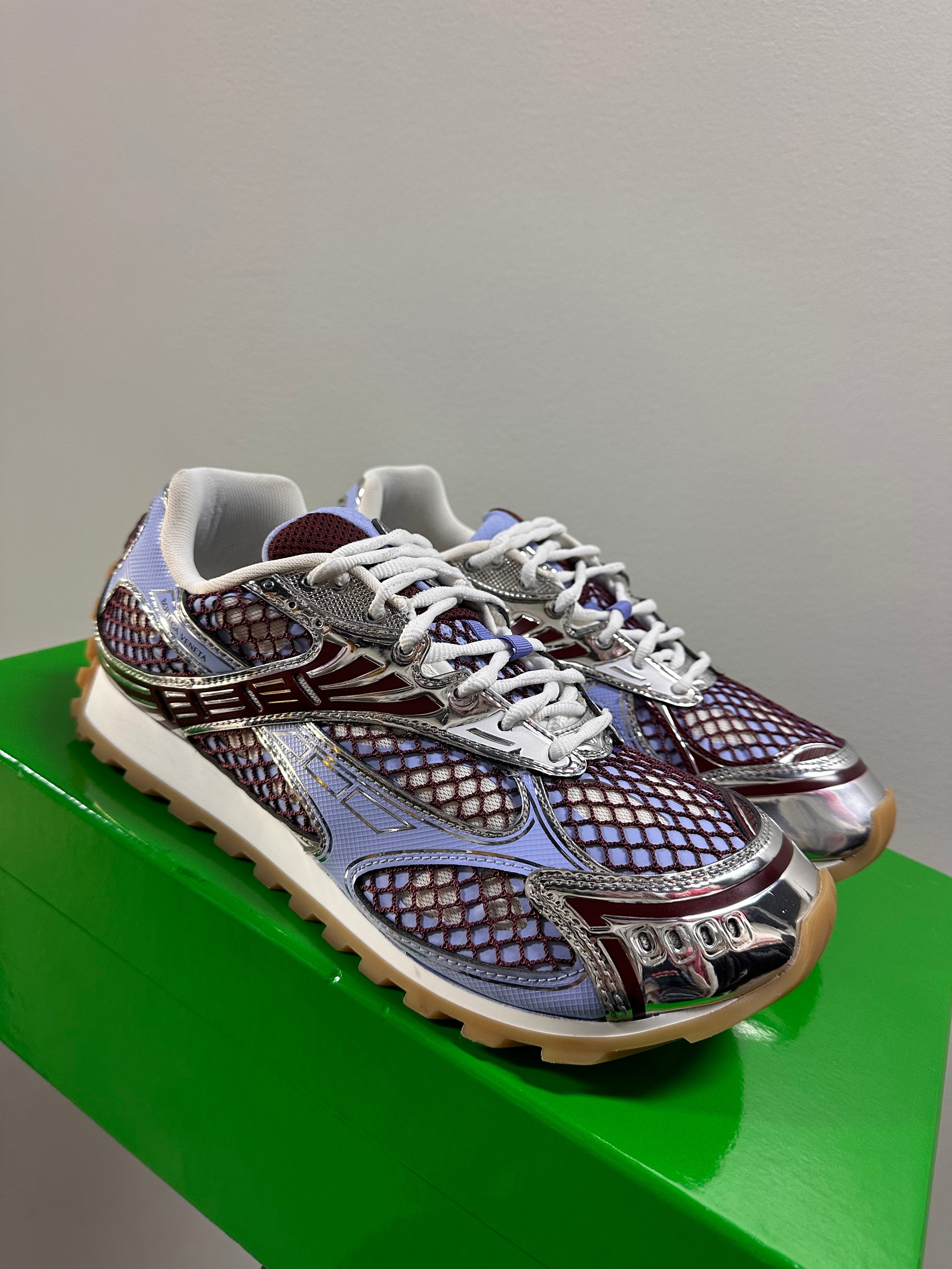 Bottega Veneta Mens Orbit Low-Top Sneakers Barolo Blu Bell