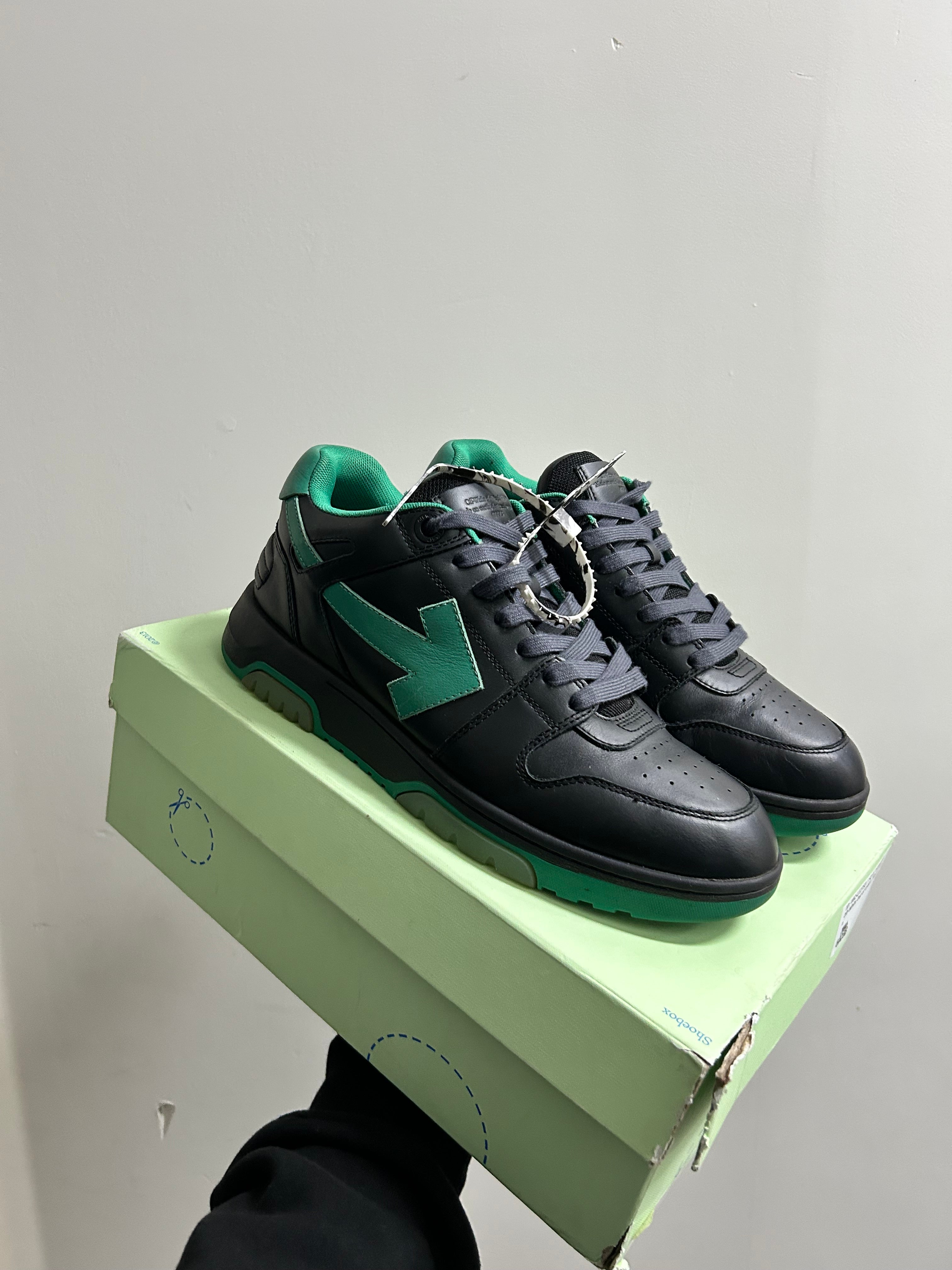 Off-White Out of Office Black Green