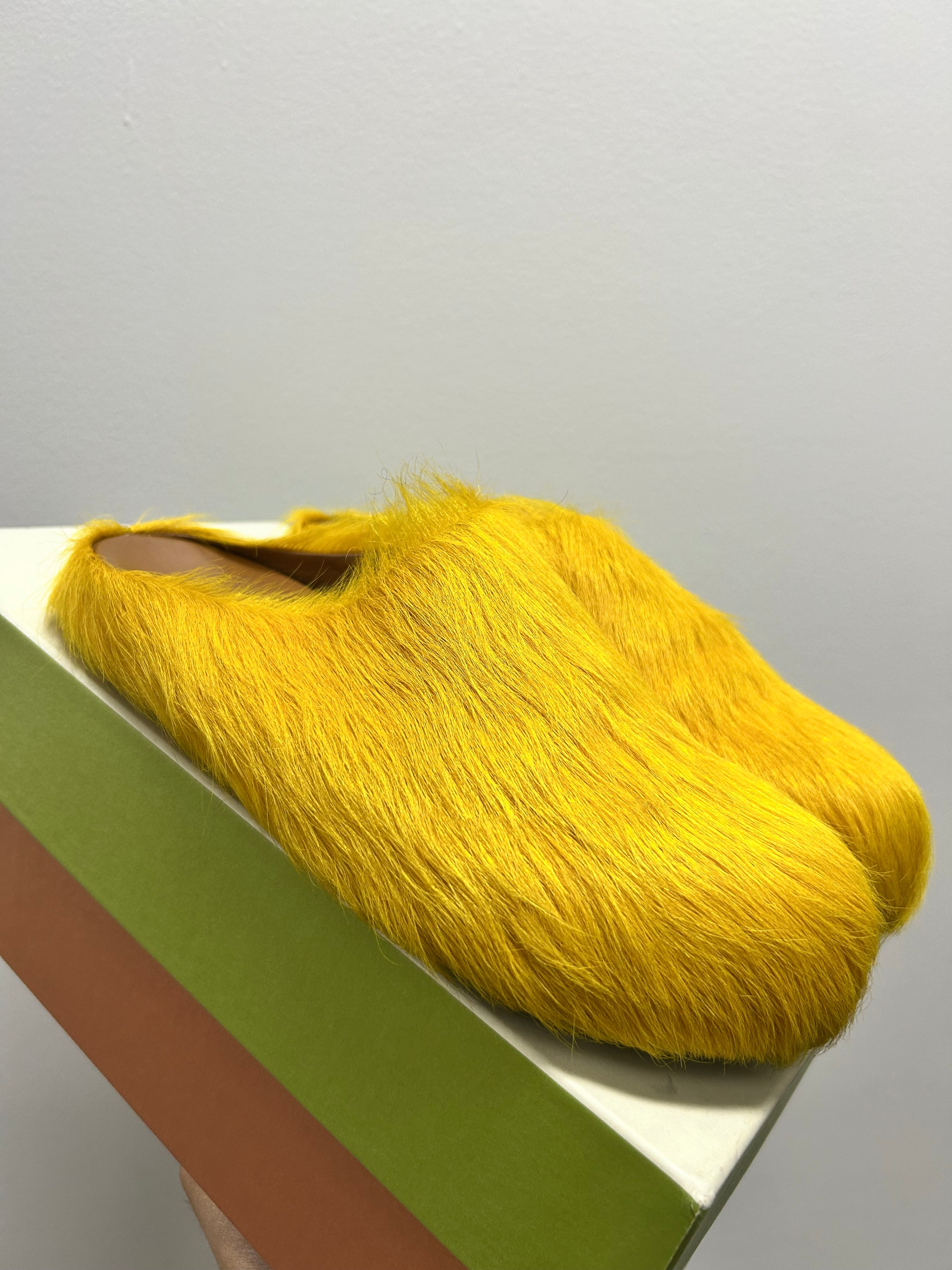Marni Long Hair Calfskin Fussbett Sabot Mule Mustard