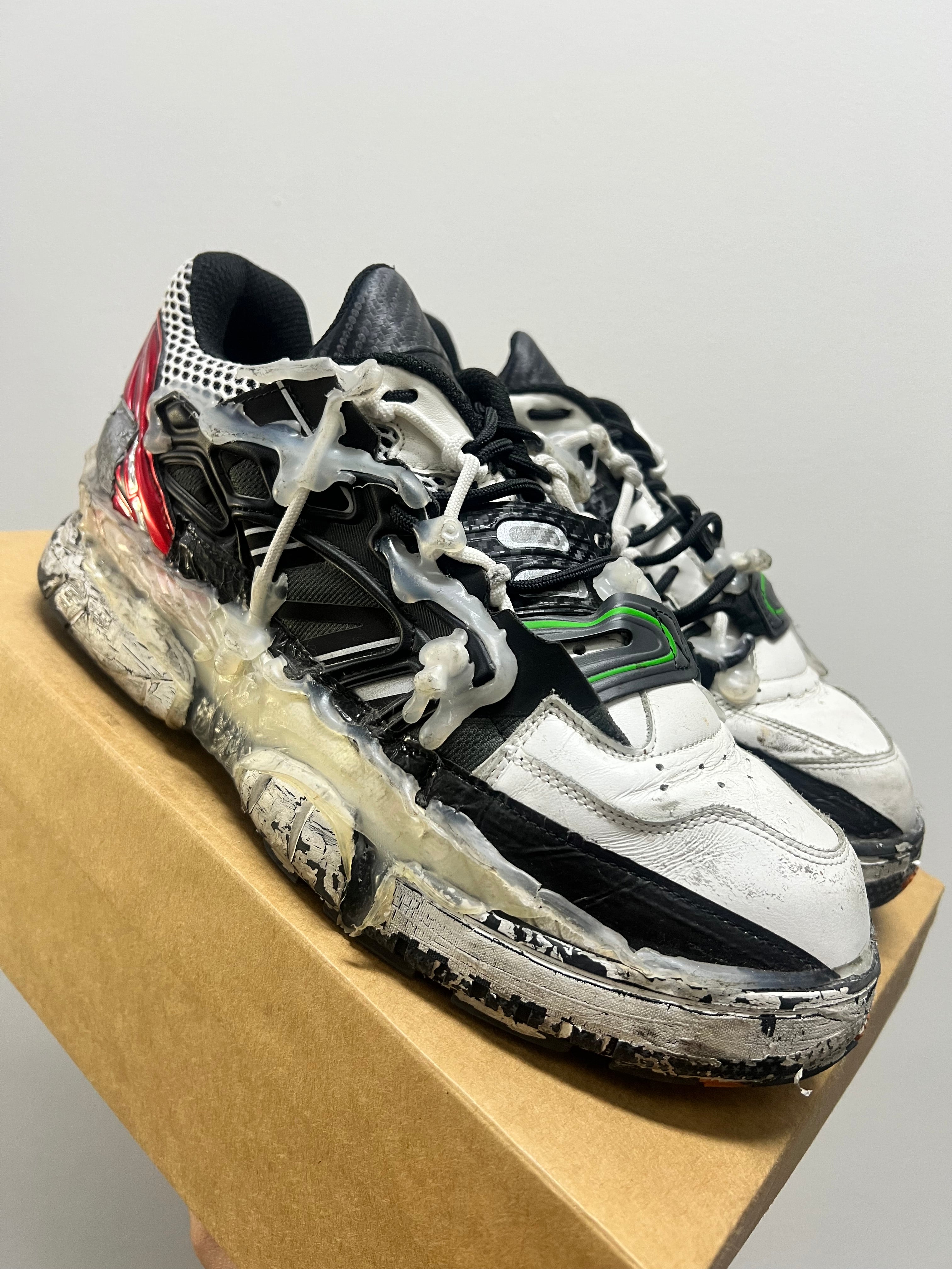 Maison Margiela Fusion Black White