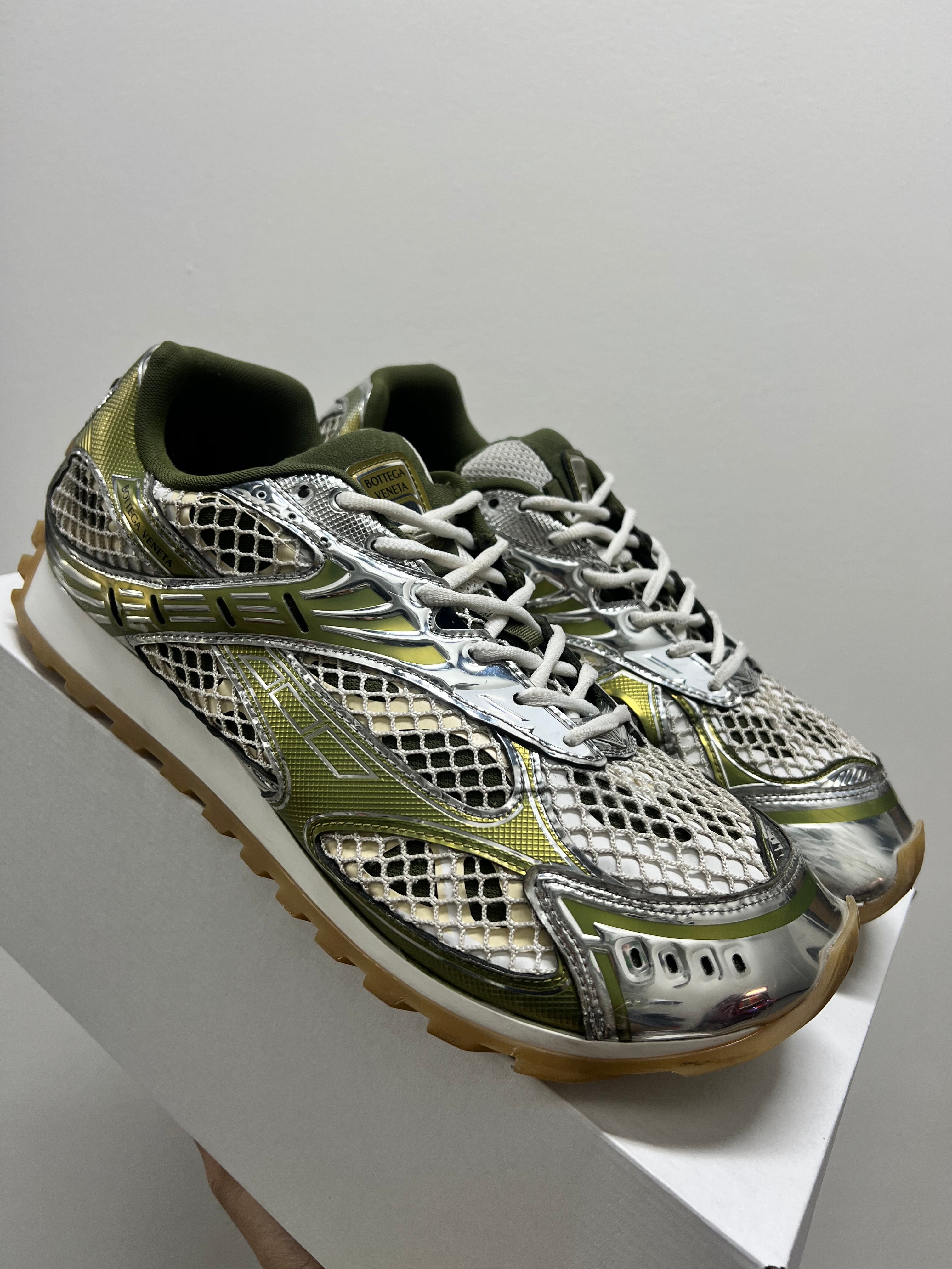 Bottega Veneta Orbit Sneaker Mud White