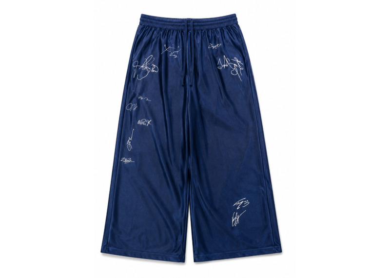GV Gallery Raspberry Hills Signature Sweats