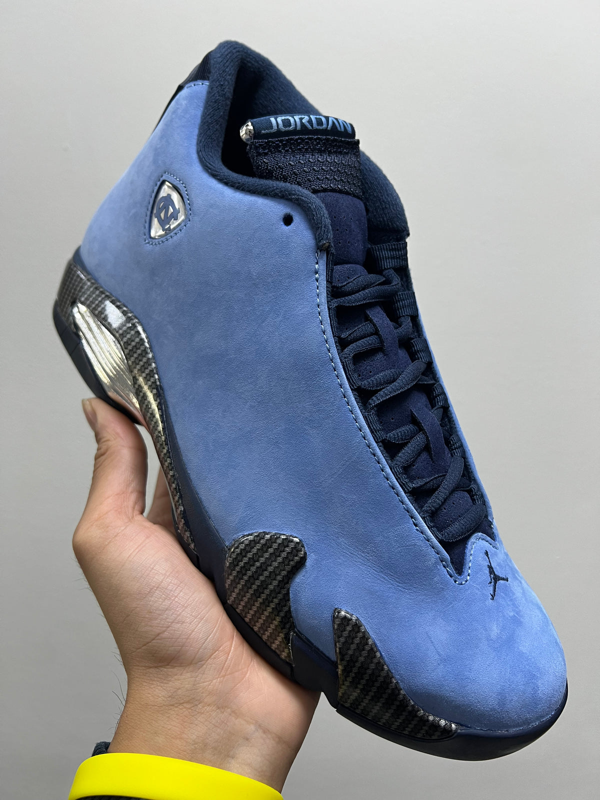 Air Jordan 14 Retro NCAA PE "UNC" 2026
