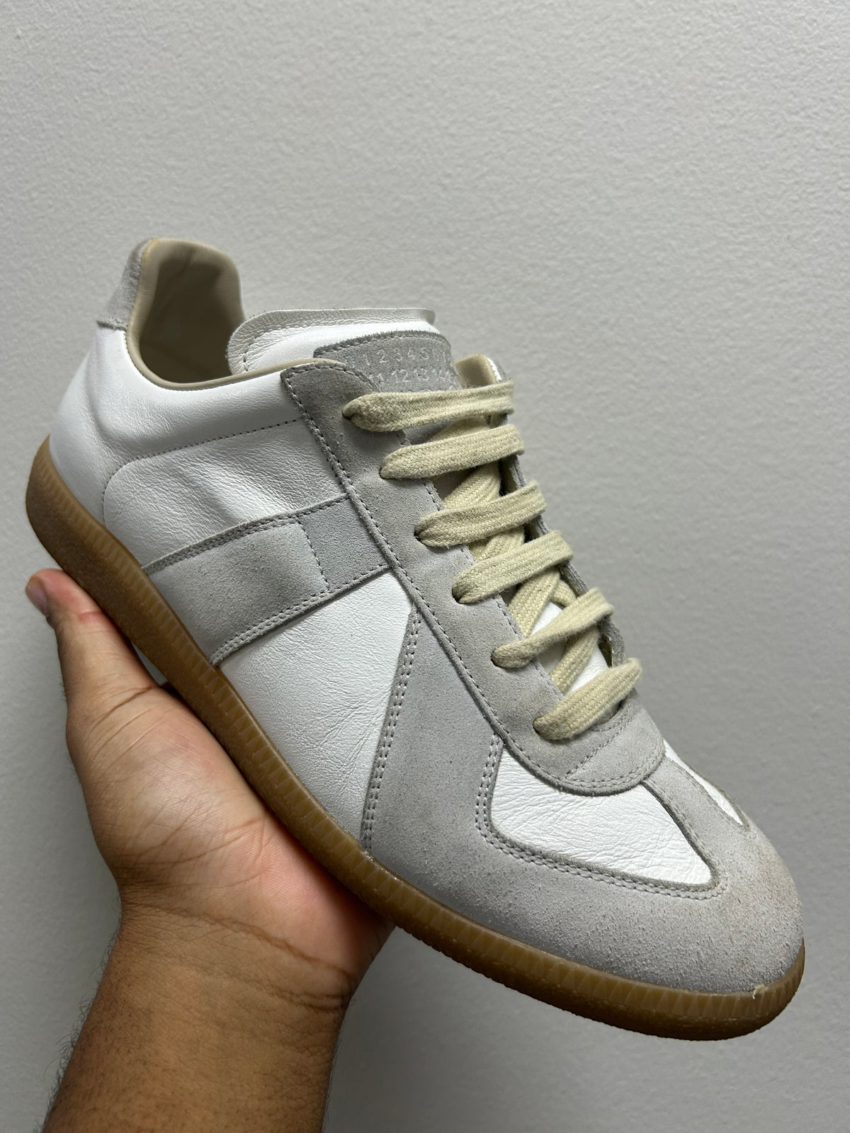 MAISON MARGIELA GAT 'WHITE'