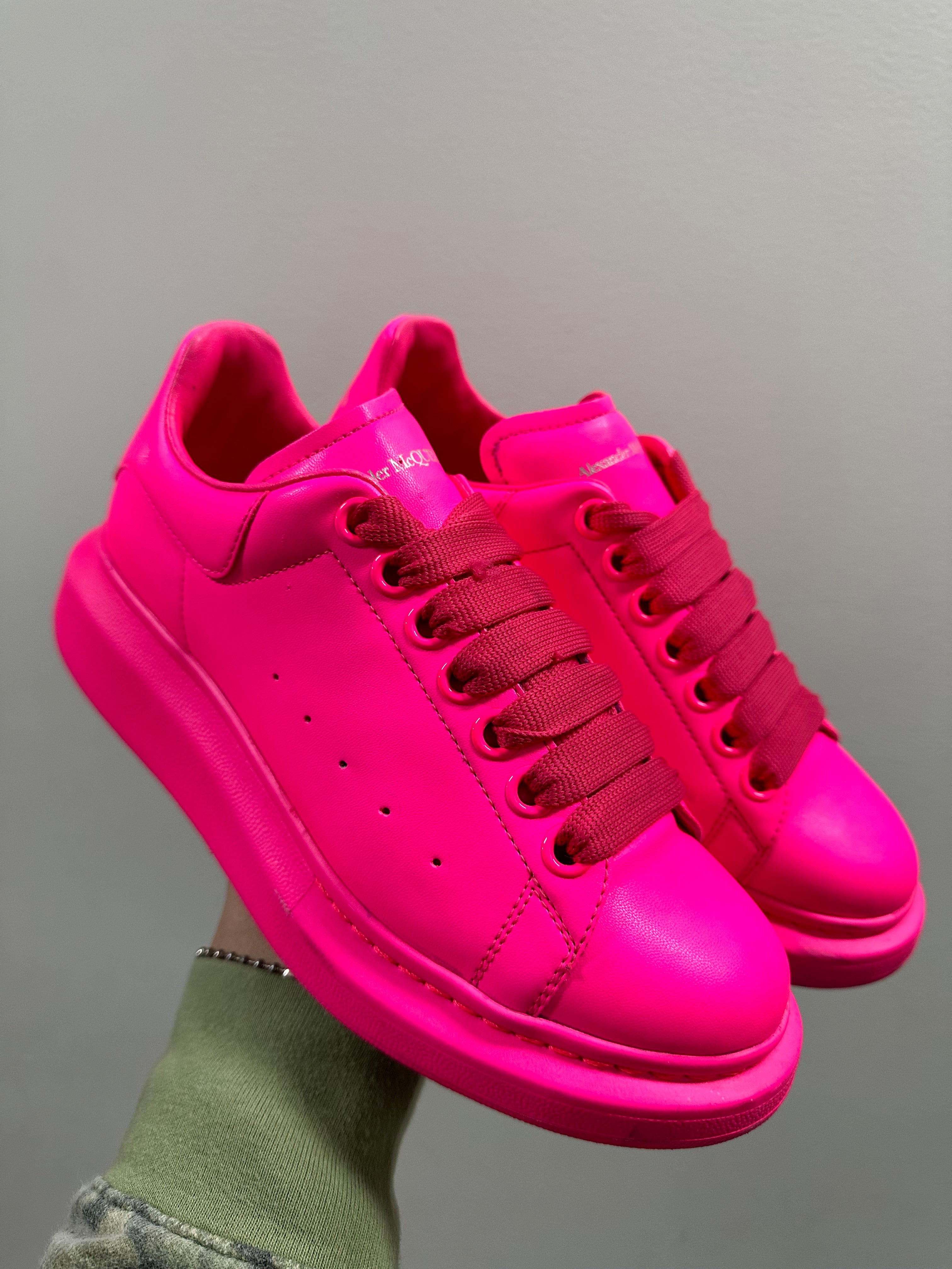 Alexander McQueen Wmns Oversized Sneaker Pink