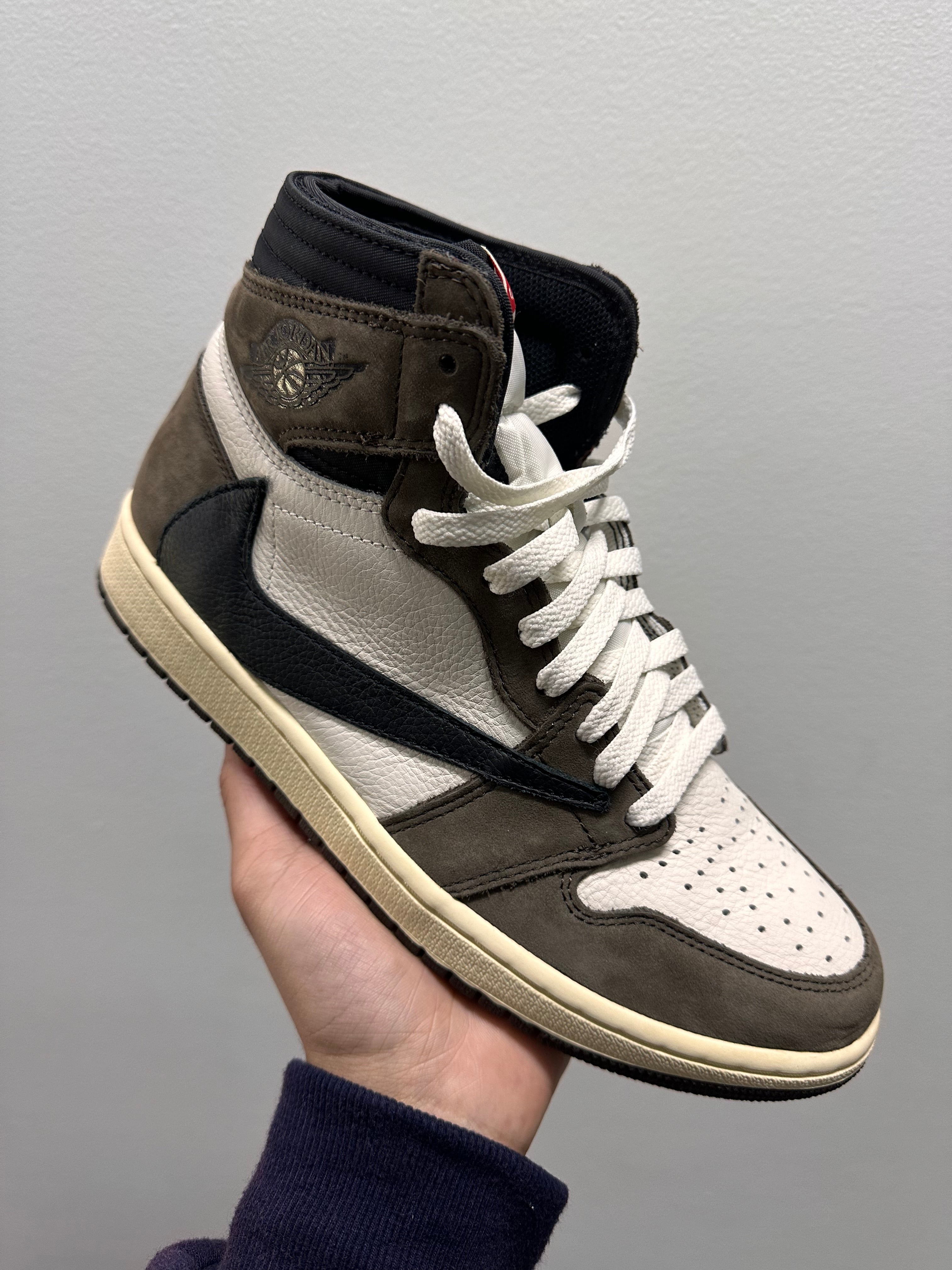Travis Scott x Air Jordan 1 Retro High OG Mocha