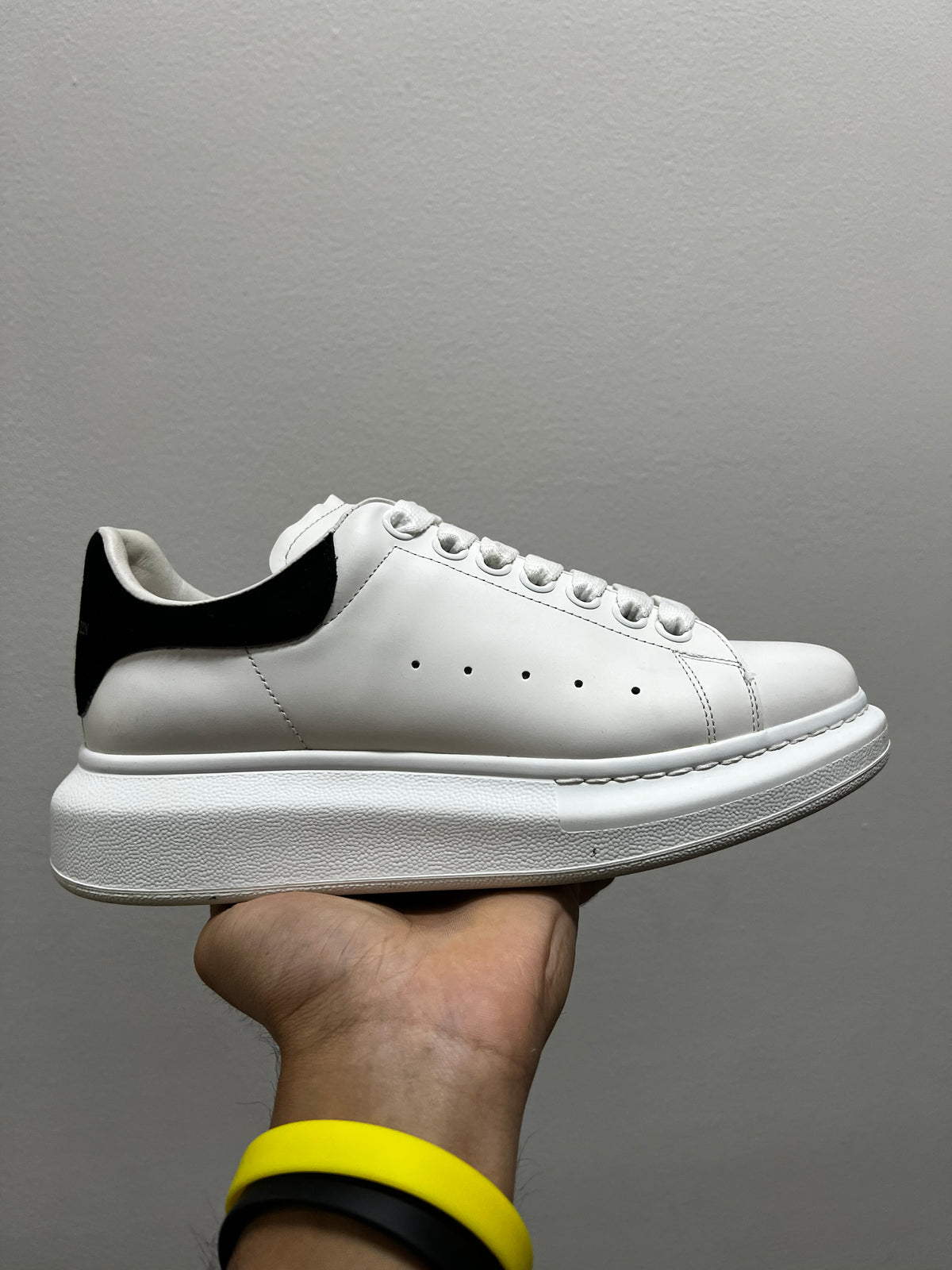 Alexander McQueen Wmns Oversized Sneaker White Black
