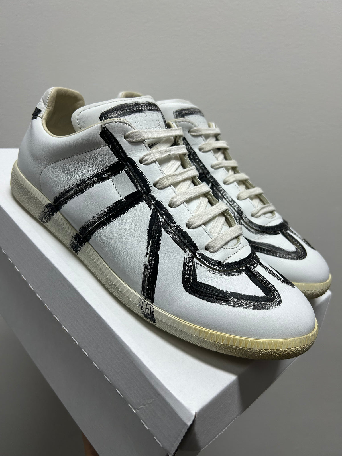 Maison Margiela 22 Replica Low Painted Seam Sneakers
