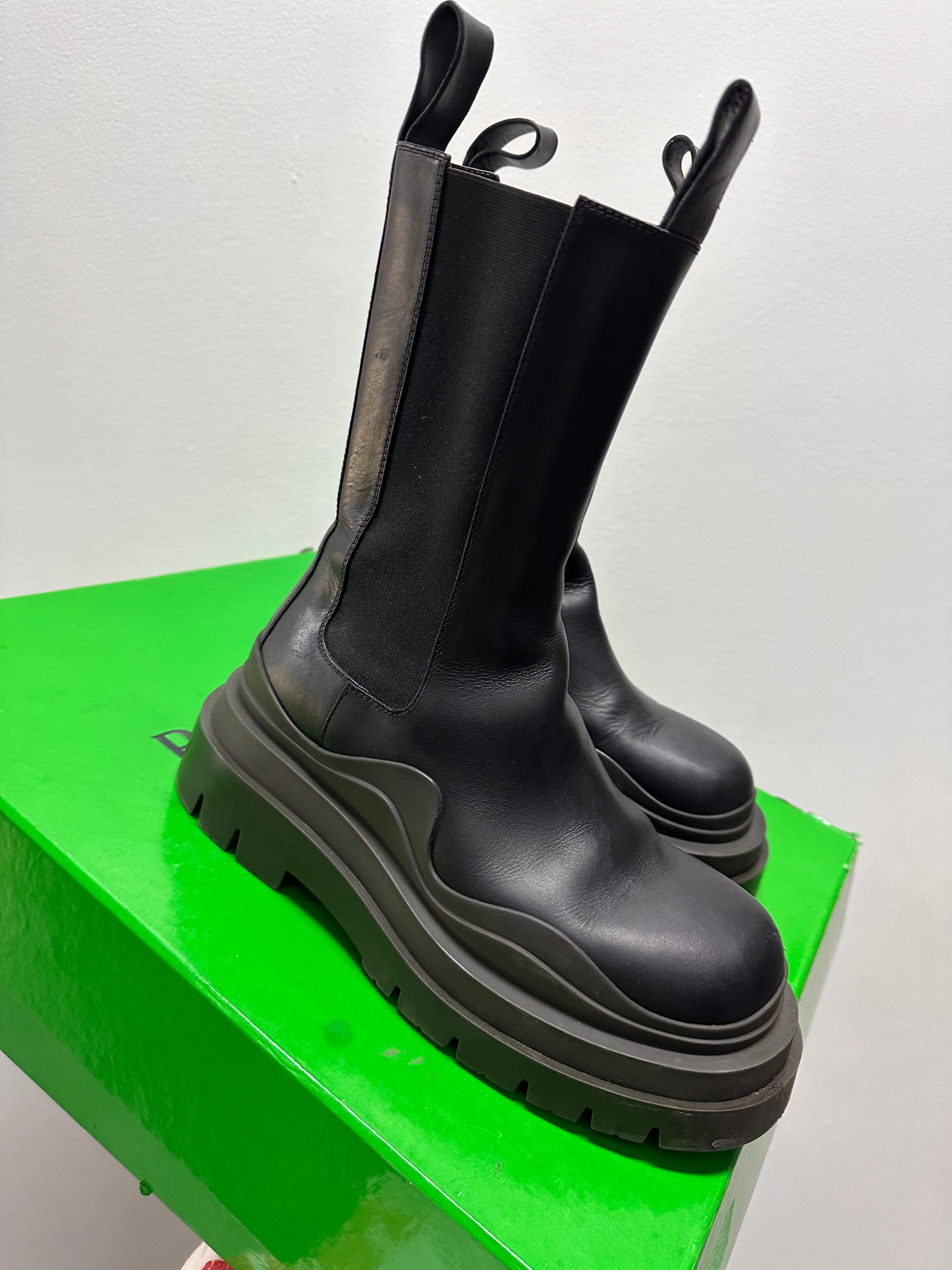 Bottega Veneta Tire Boot Black