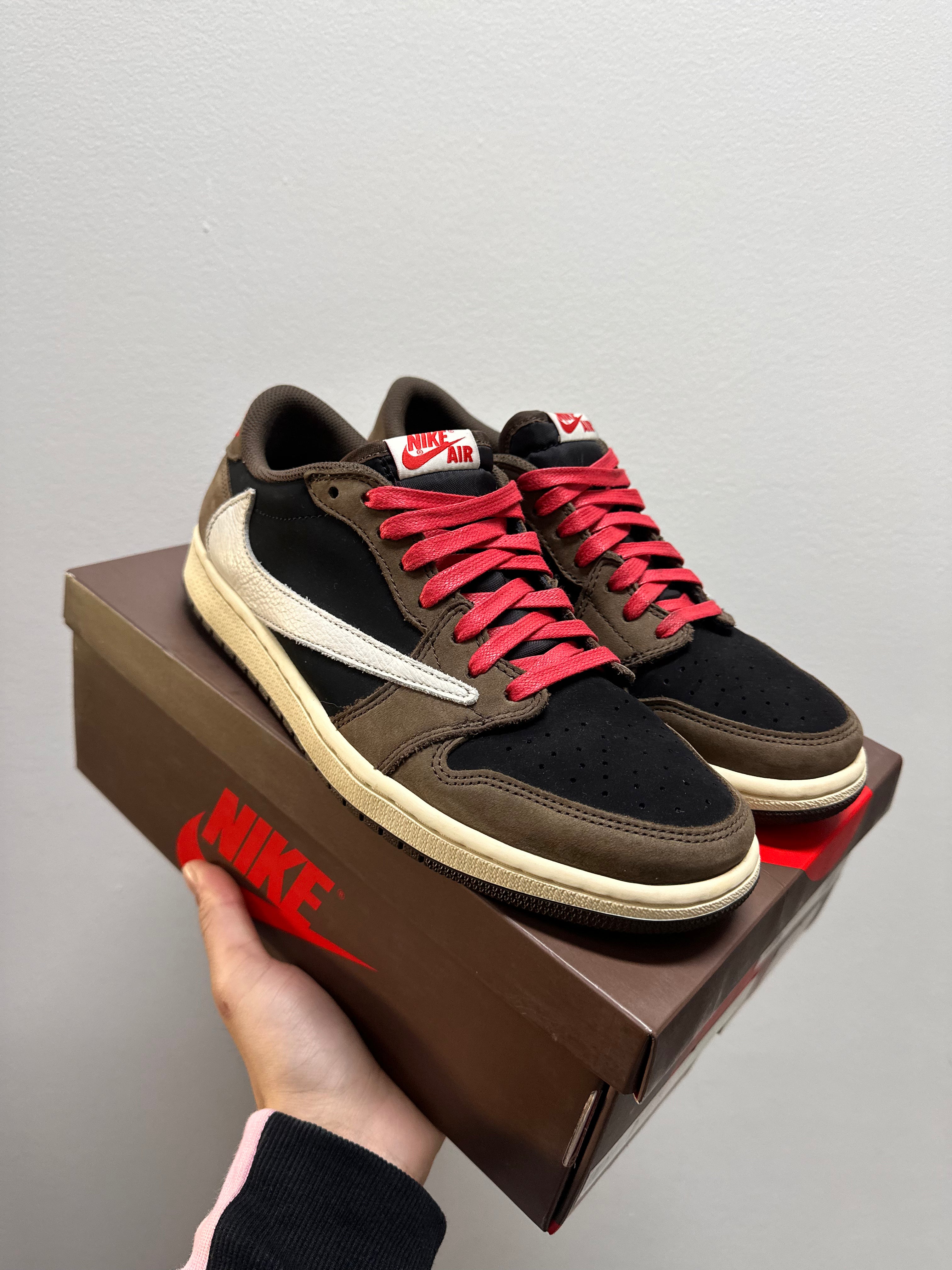 Travis Scott x Air Jordan 1 Low Mocha