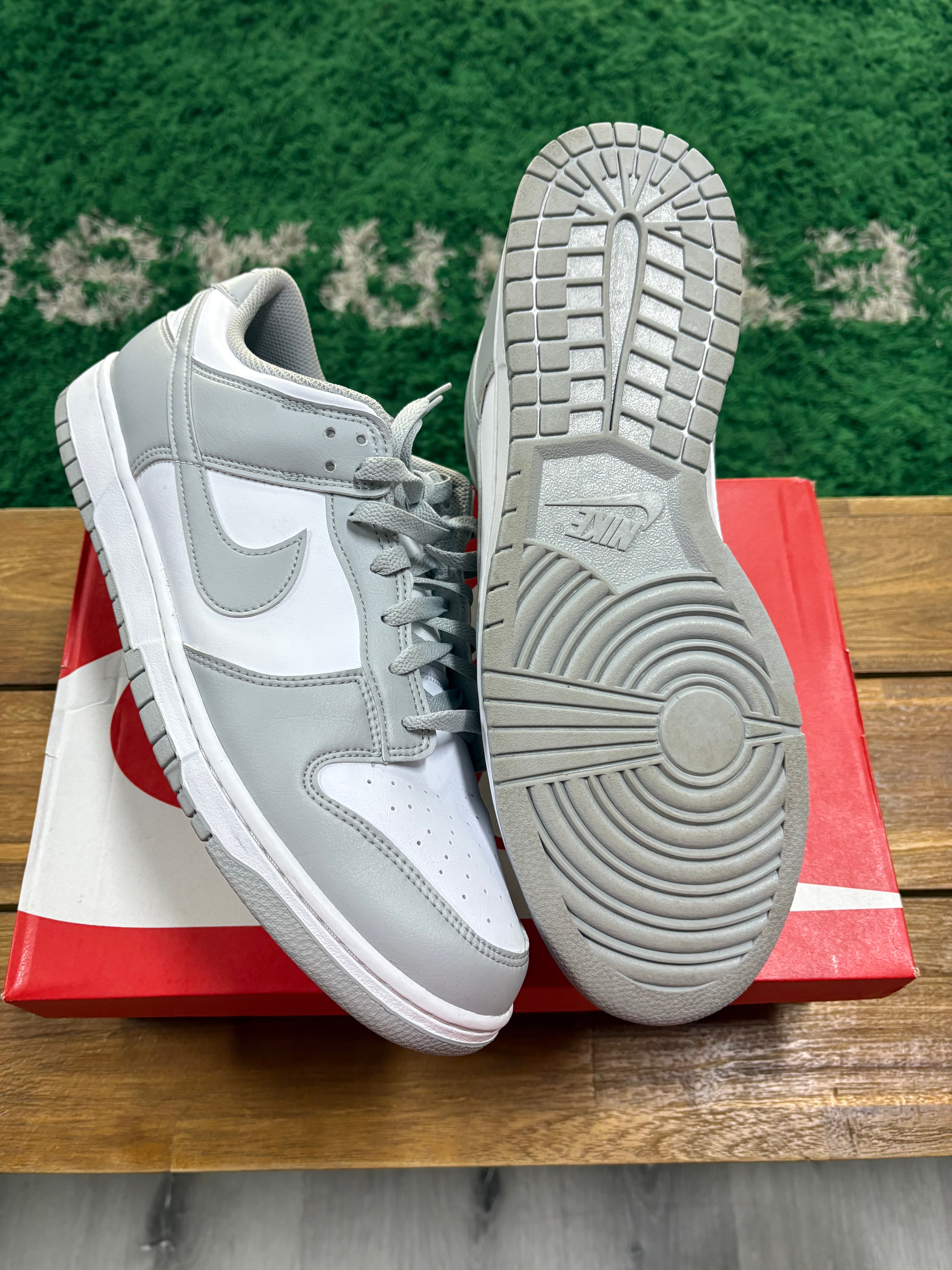 Dunk Low Light Smoke Grey