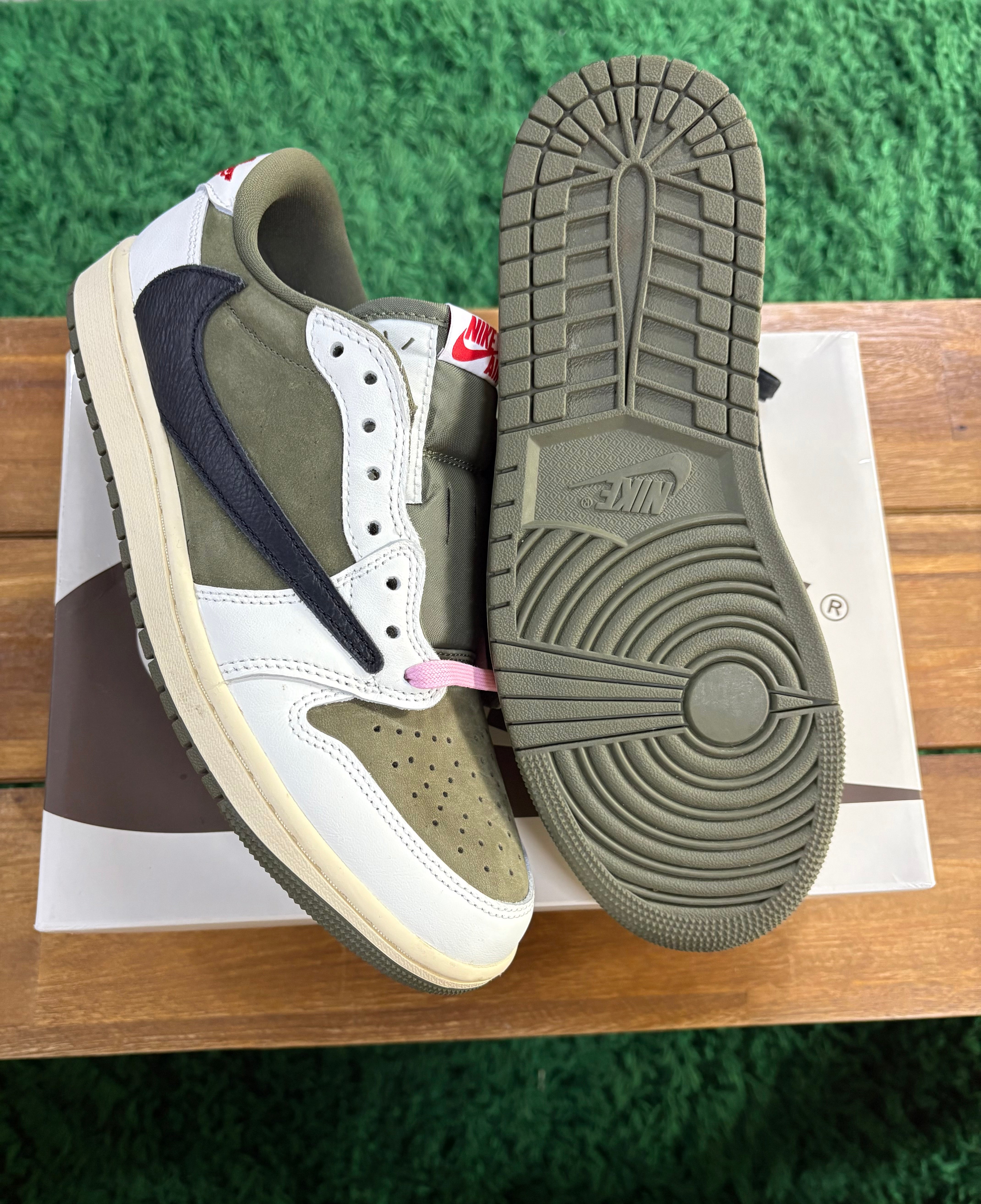Travis Scott x Air Jordan 1 Low OG SP Medium Olive