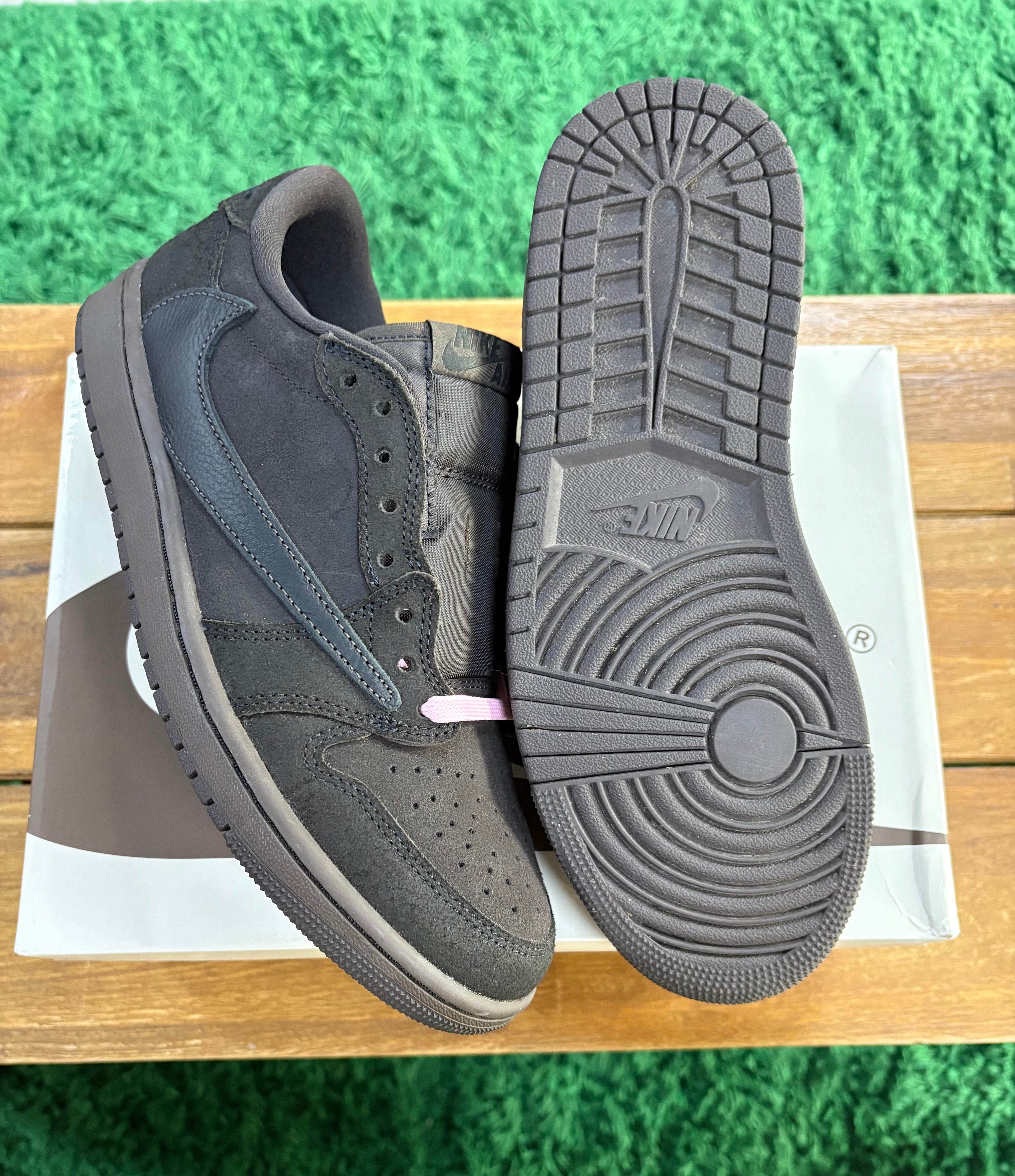 Travis Scott x Air Jordan 1 Low OG SP Velvet Brown