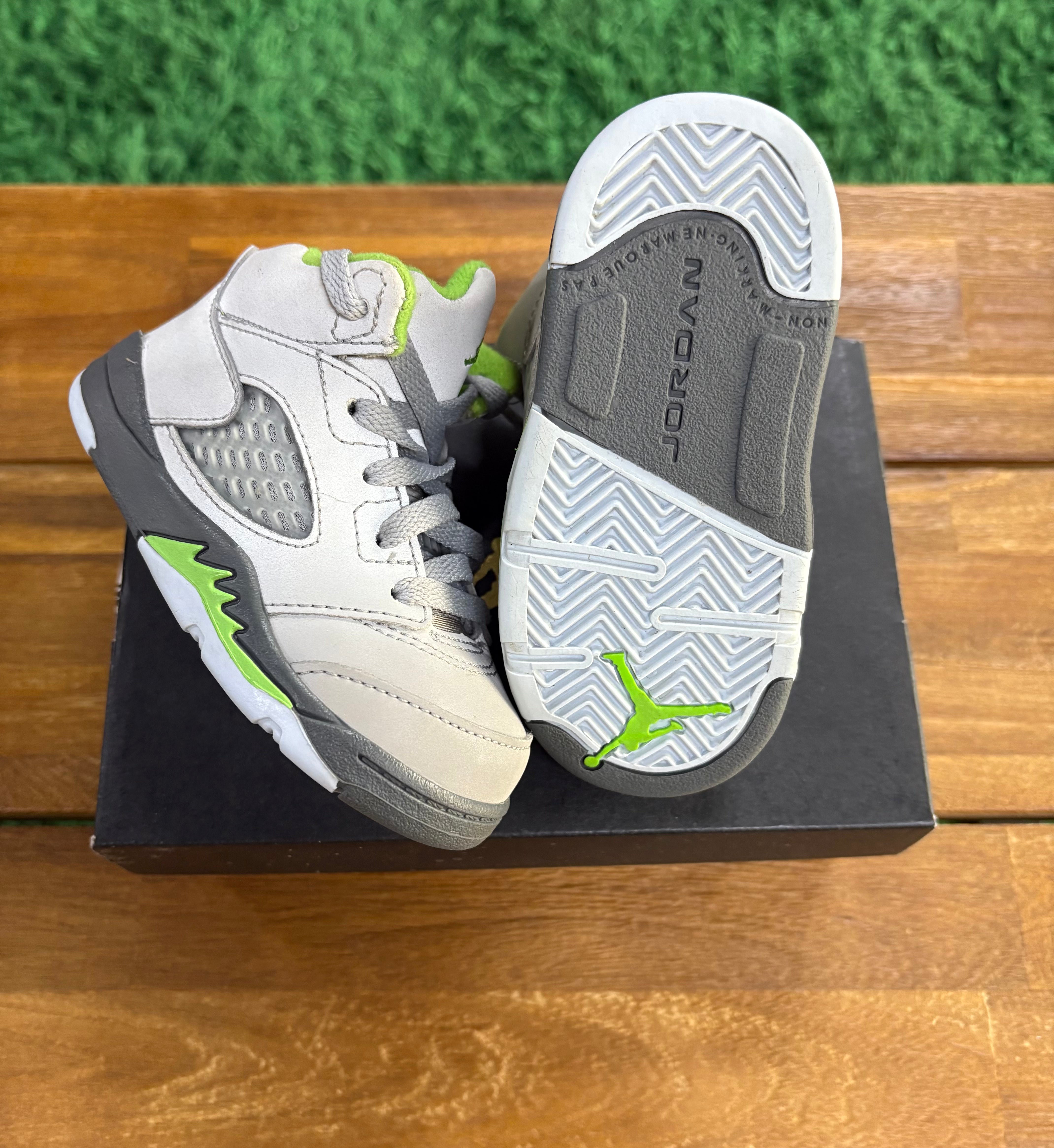Air Jordan 5 Retro TD Green Bean 2022