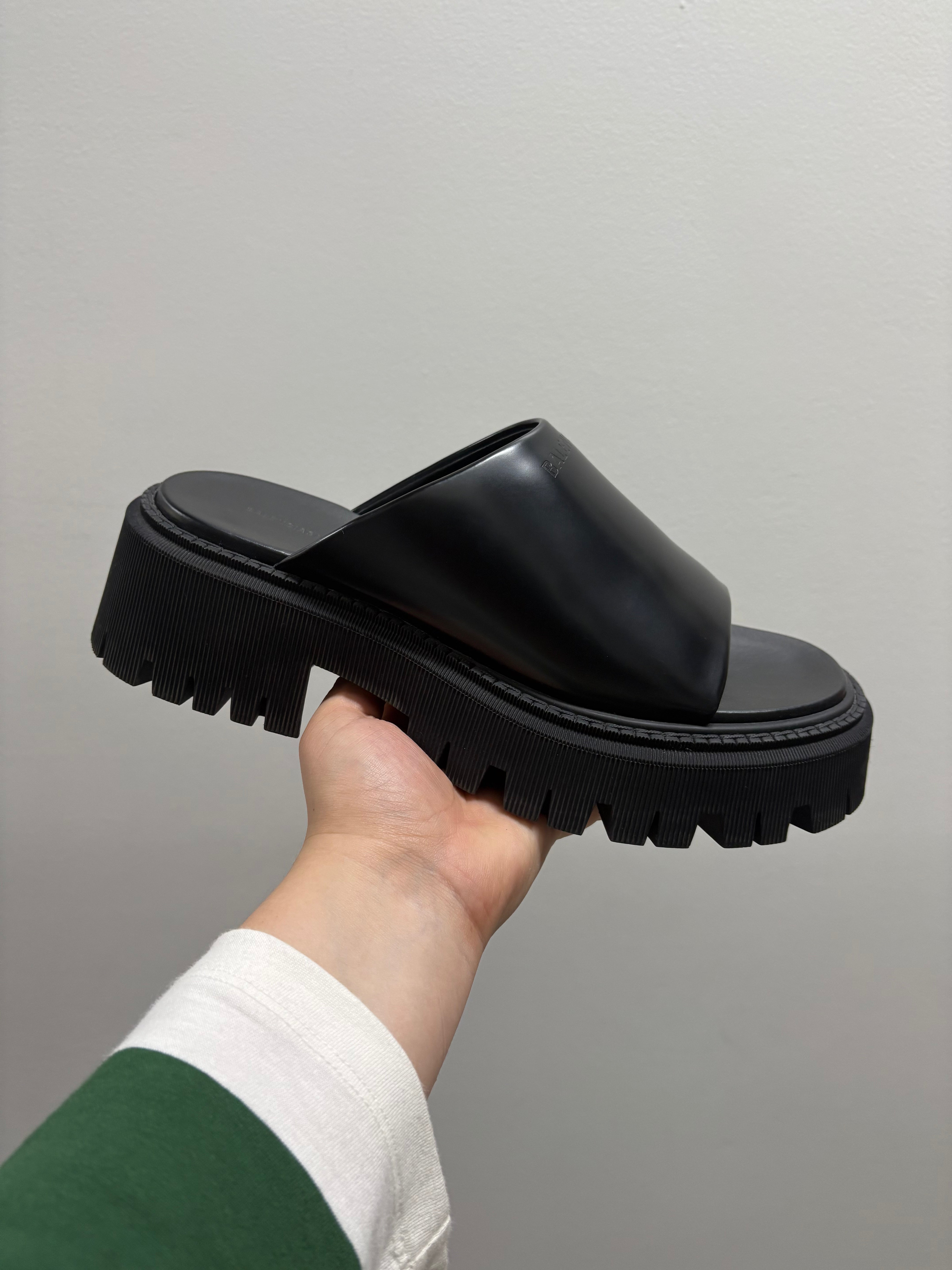 Balenciaga Tractor Slide Black
