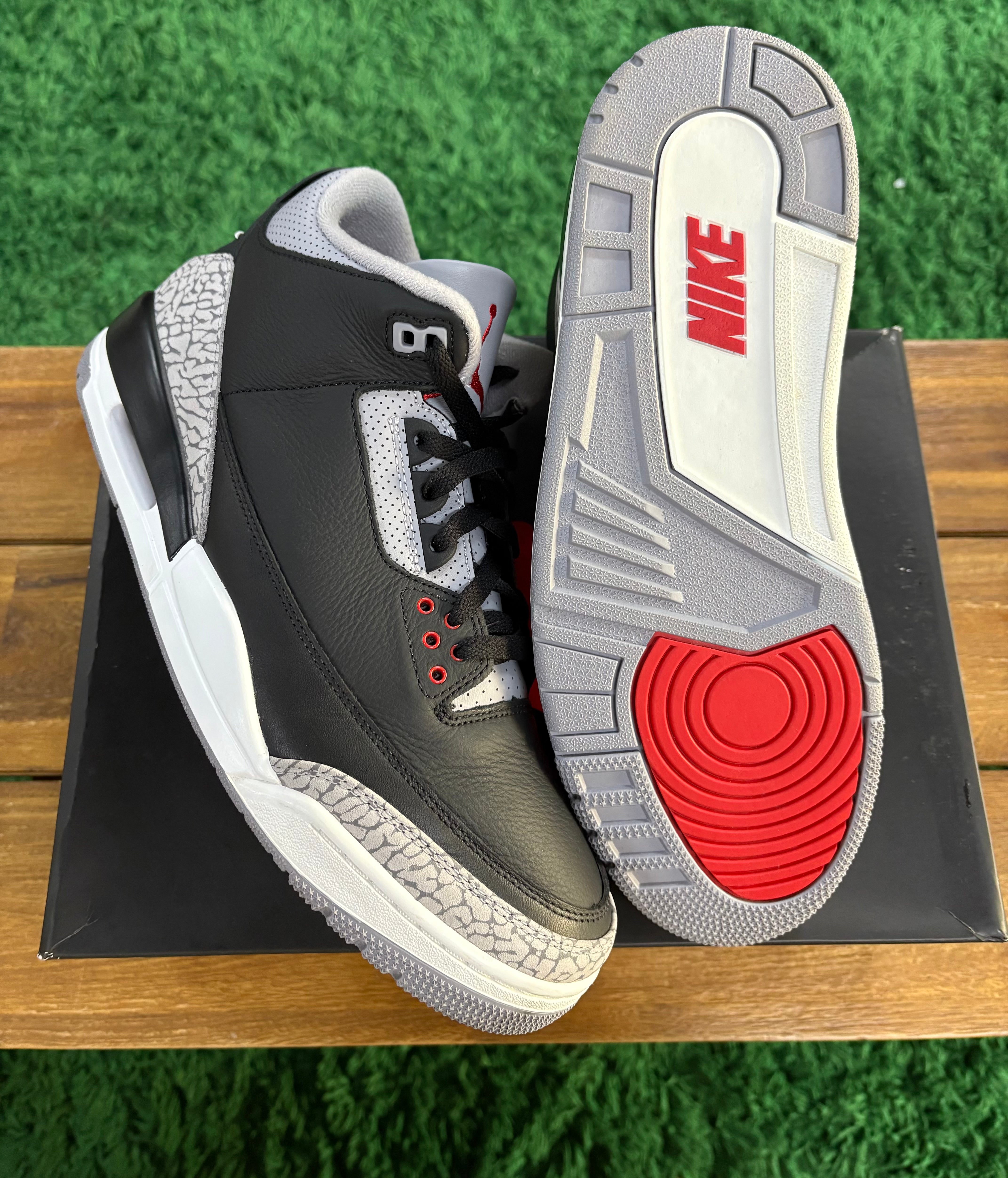 Air Jordan 3 Retro OG Black Cement 2024