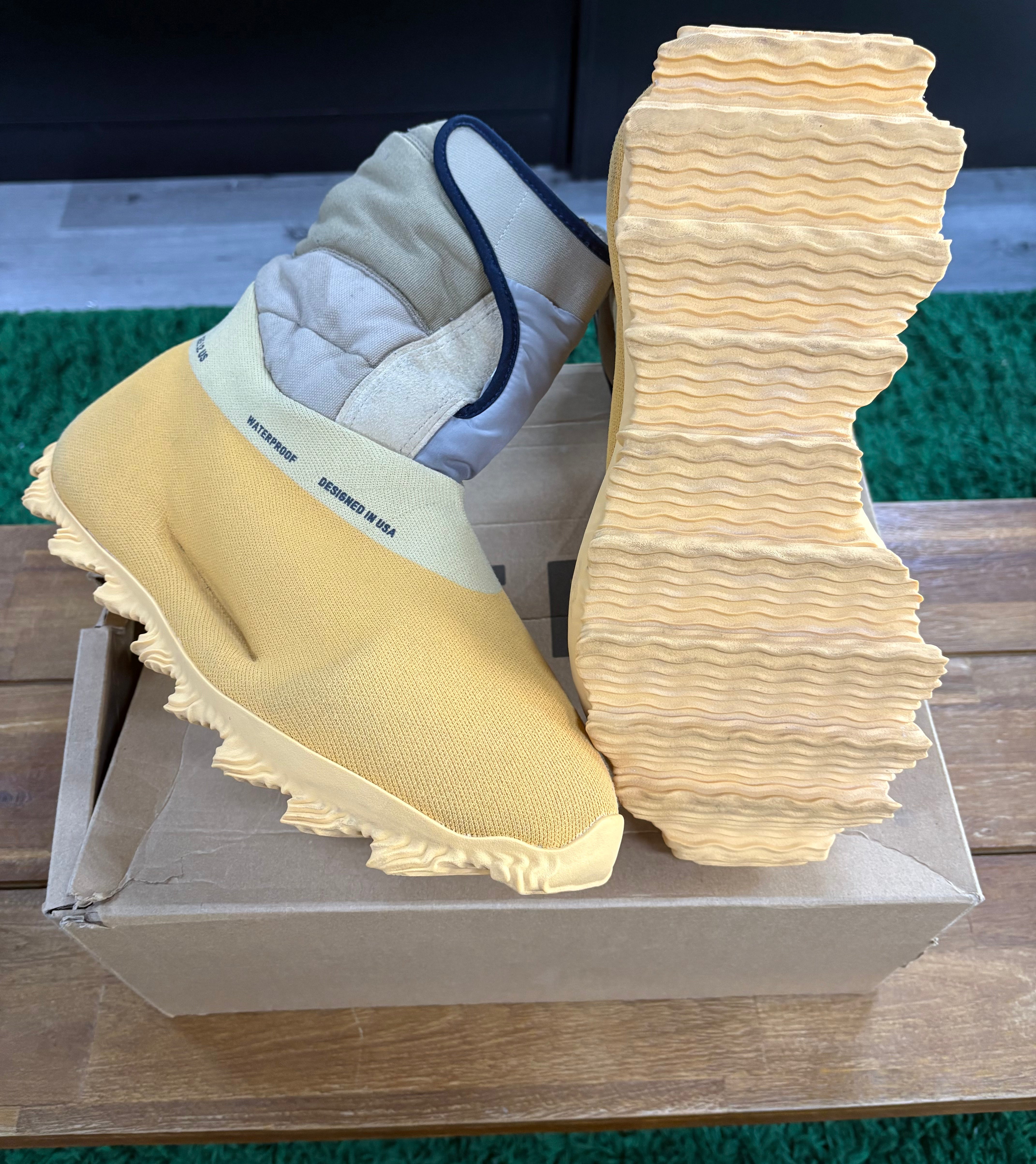Yeezy Knit Runner Boot Sulfur