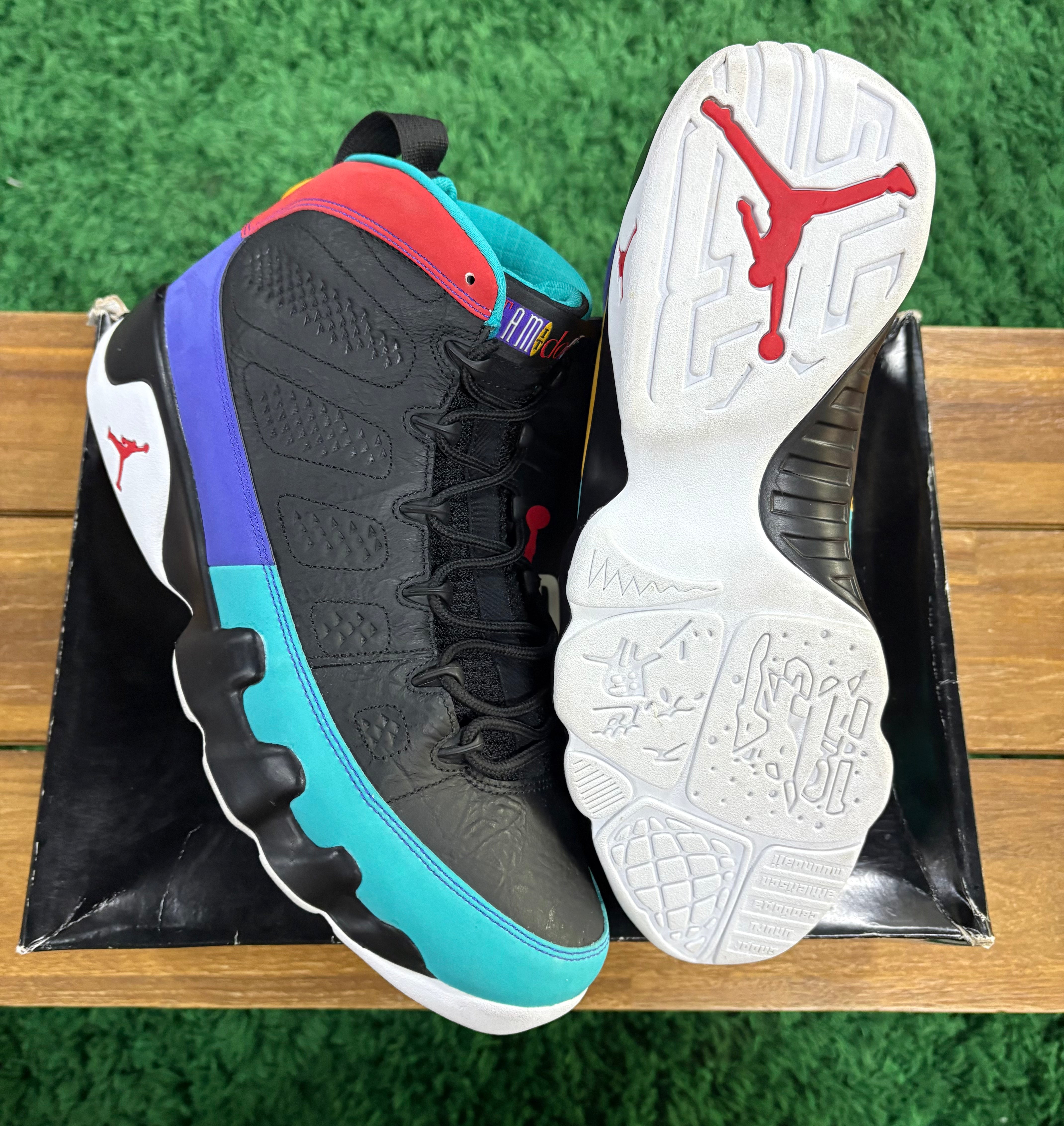 Air Jordan 9 Retro Dream It, Do It