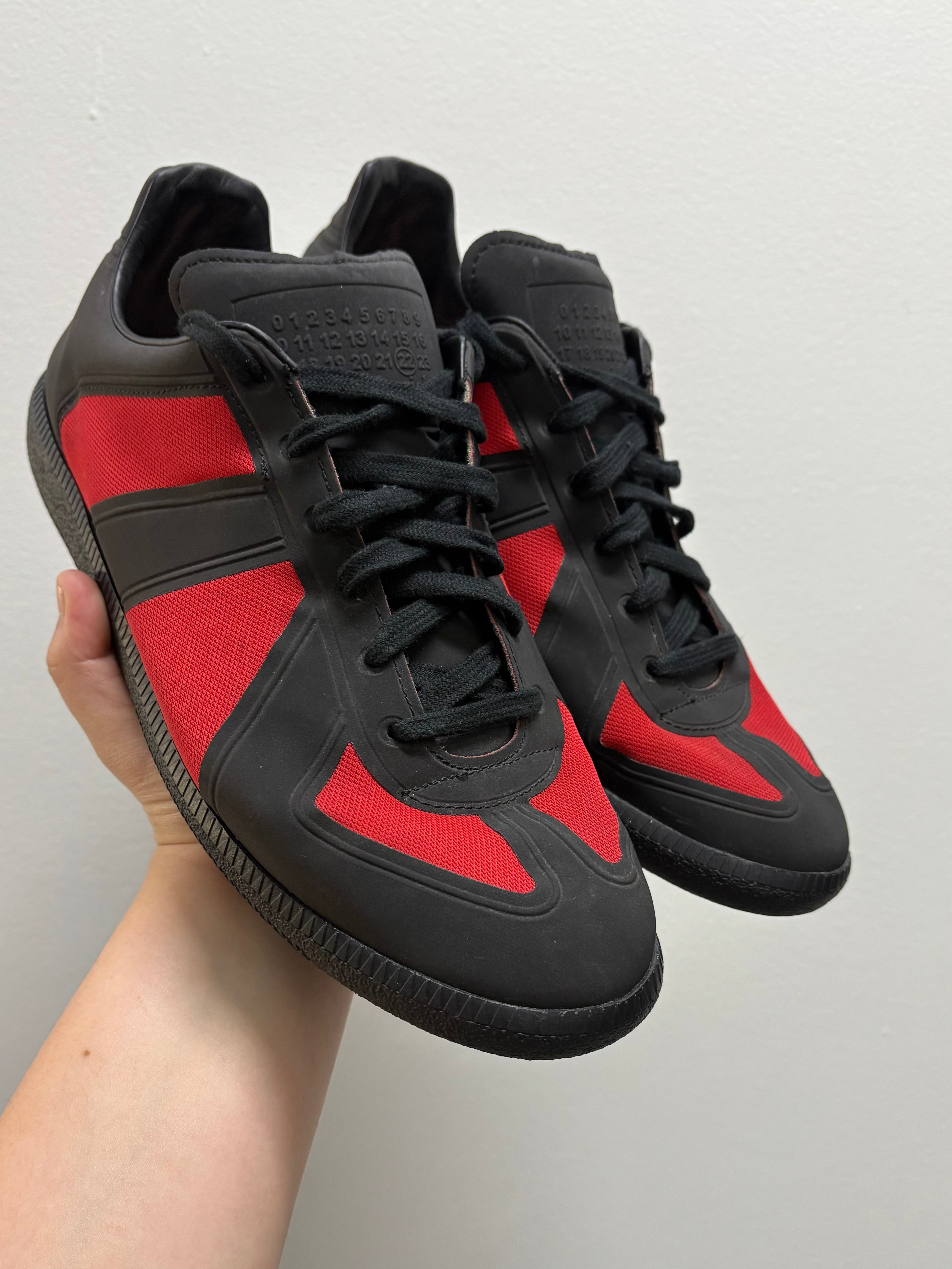 Maison Margiela Replica Sneakers Two Tone - Red Black