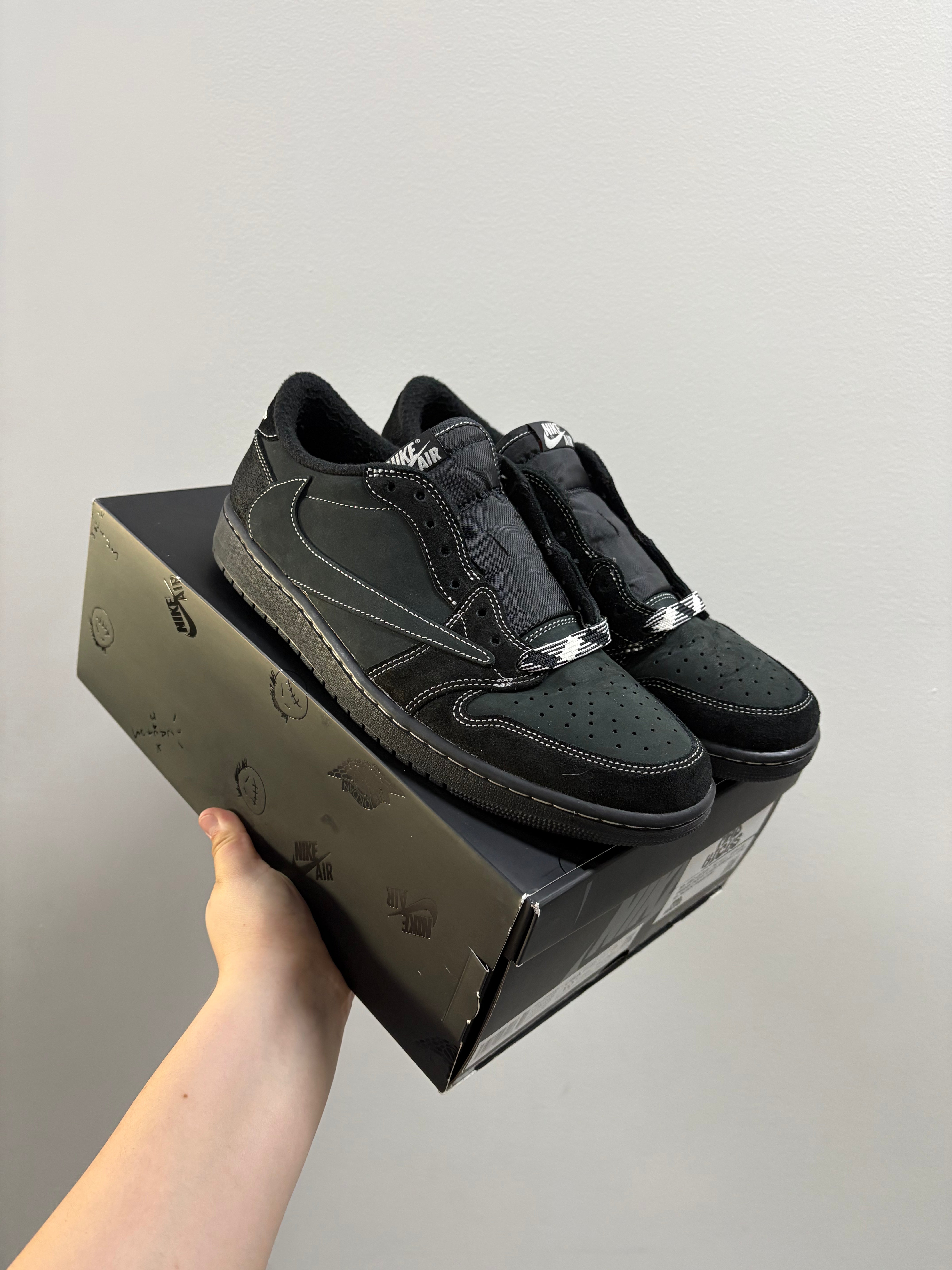 TRAVIS SCOTT X AIR JORDAN 1 LOW OG SP BLACK PHANTOM