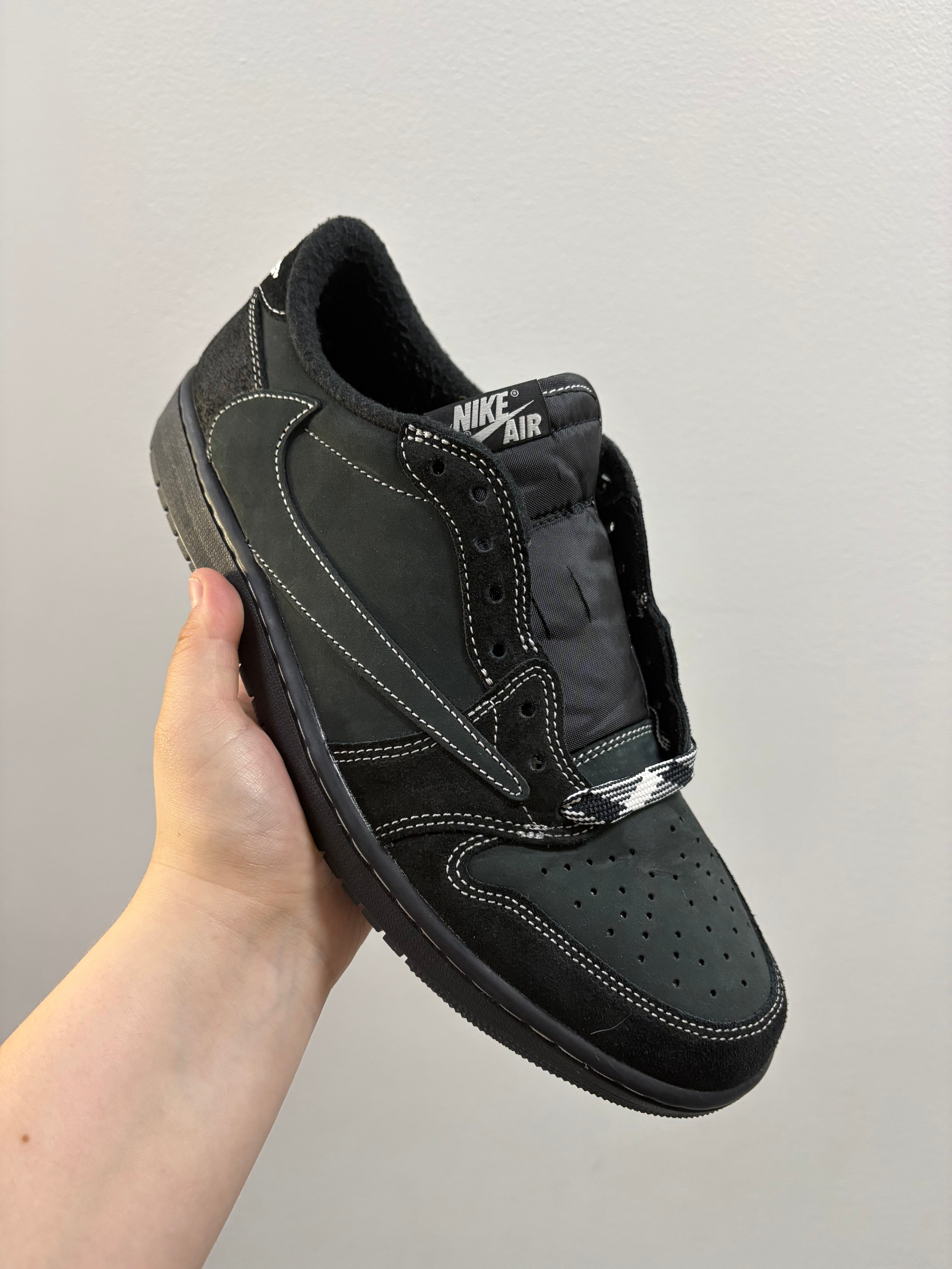 TRAVIS SCOTT X AIR JORDAN 1 LOW OG SP BLACK PHANTOM