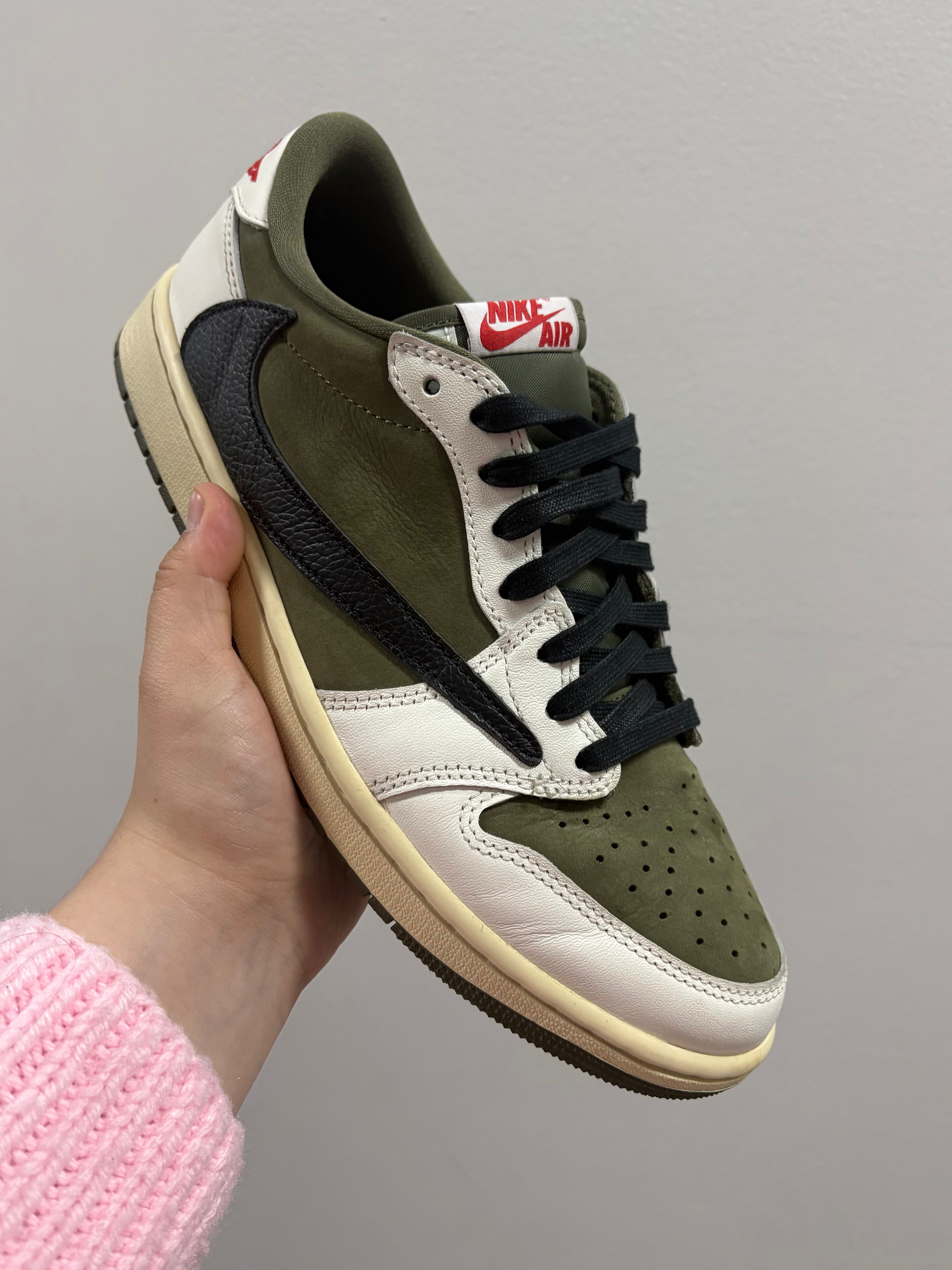 Travis Scott x Air Jordan 1 Low OG SP Medium Olive