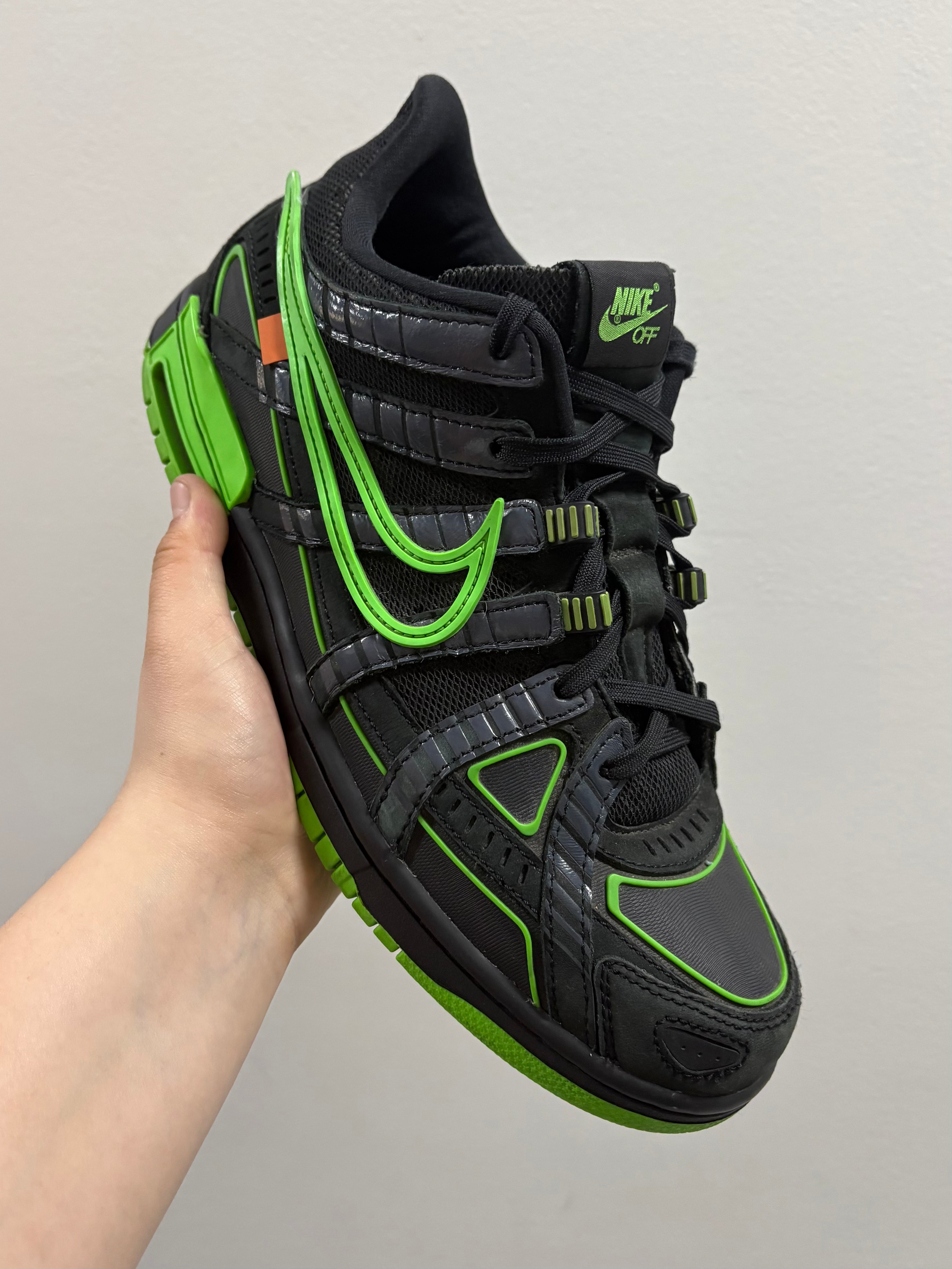 Off-White x Air Rubber Dunk Green Strike