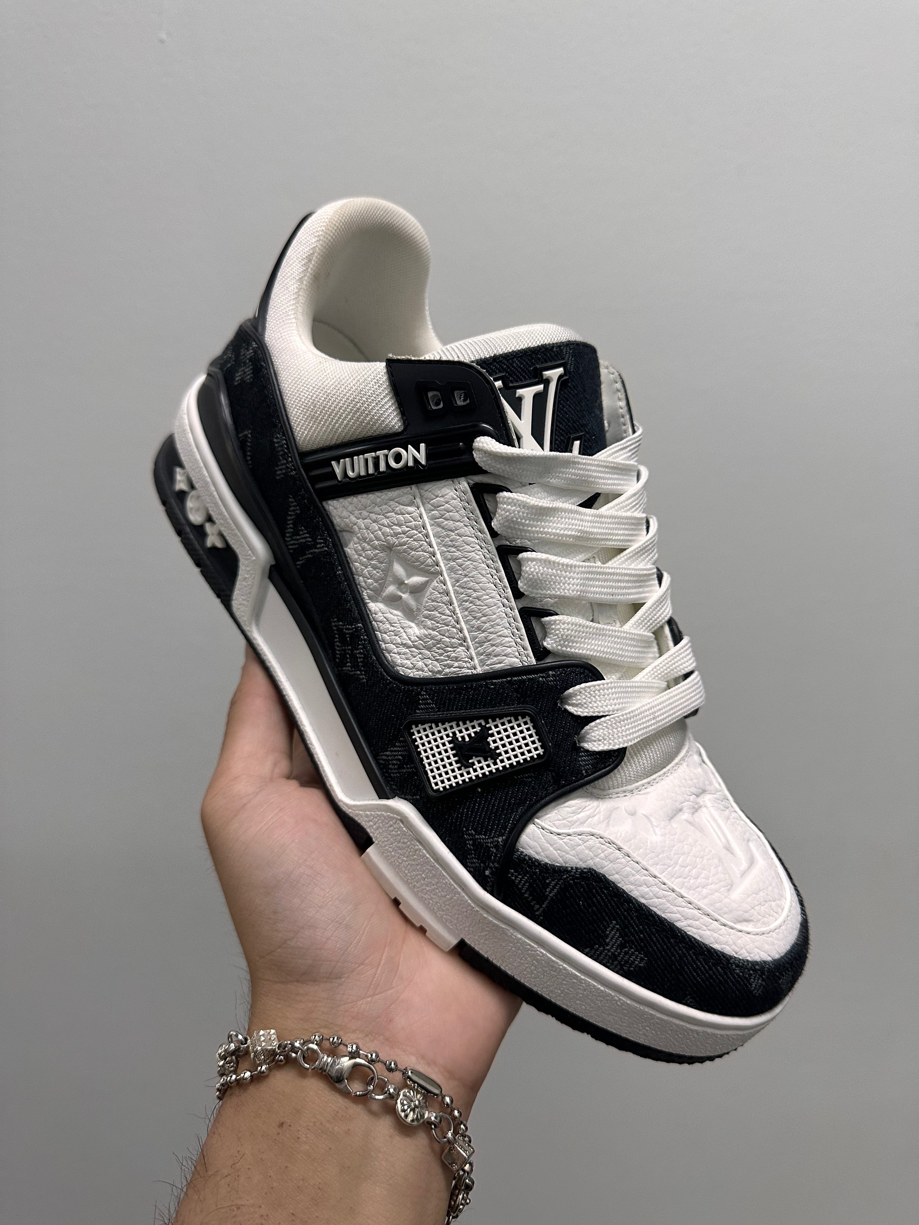 Louis Vuitton LV Trainer White Black