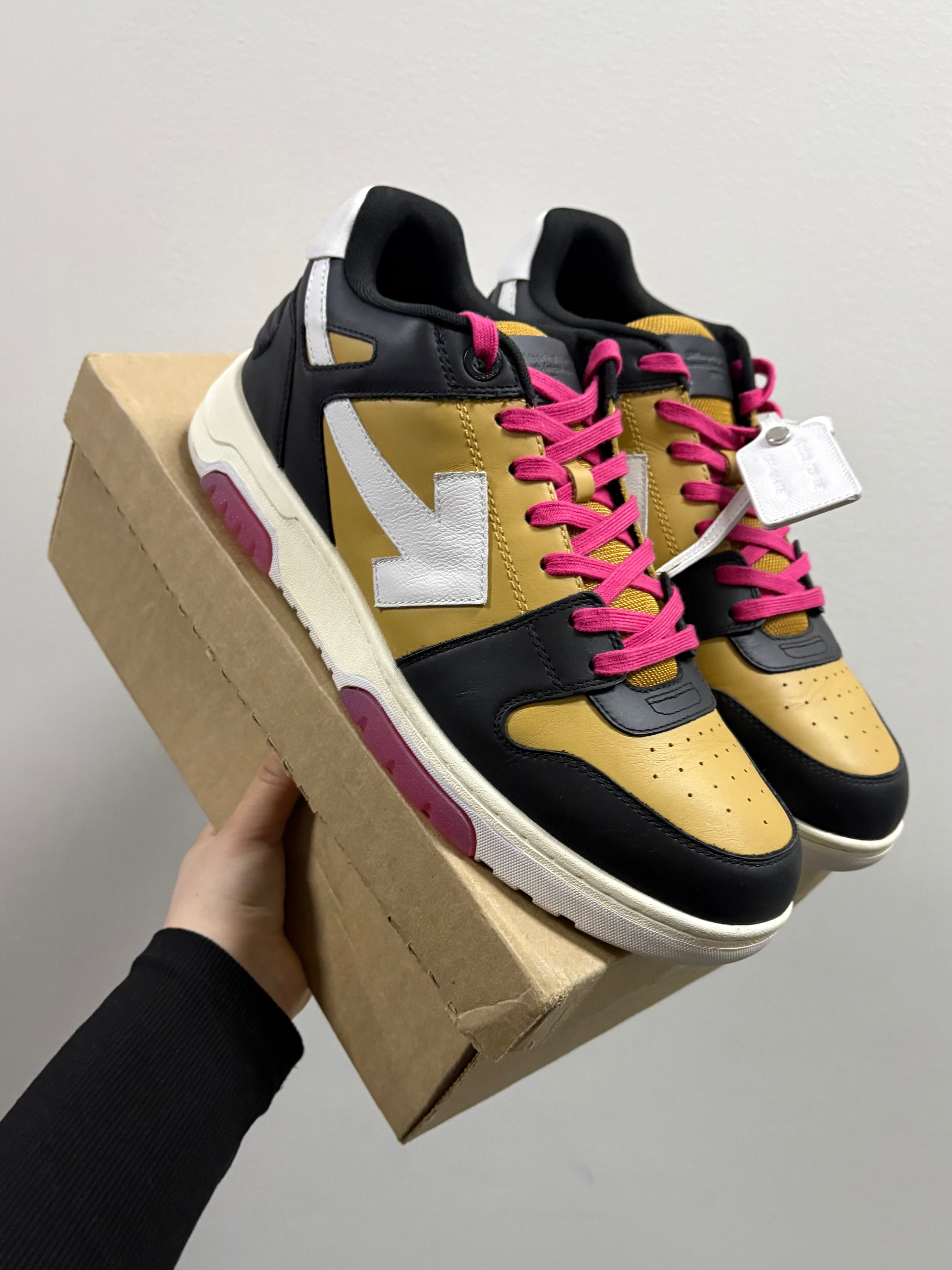 Off-White Out of Office Mustard Grey