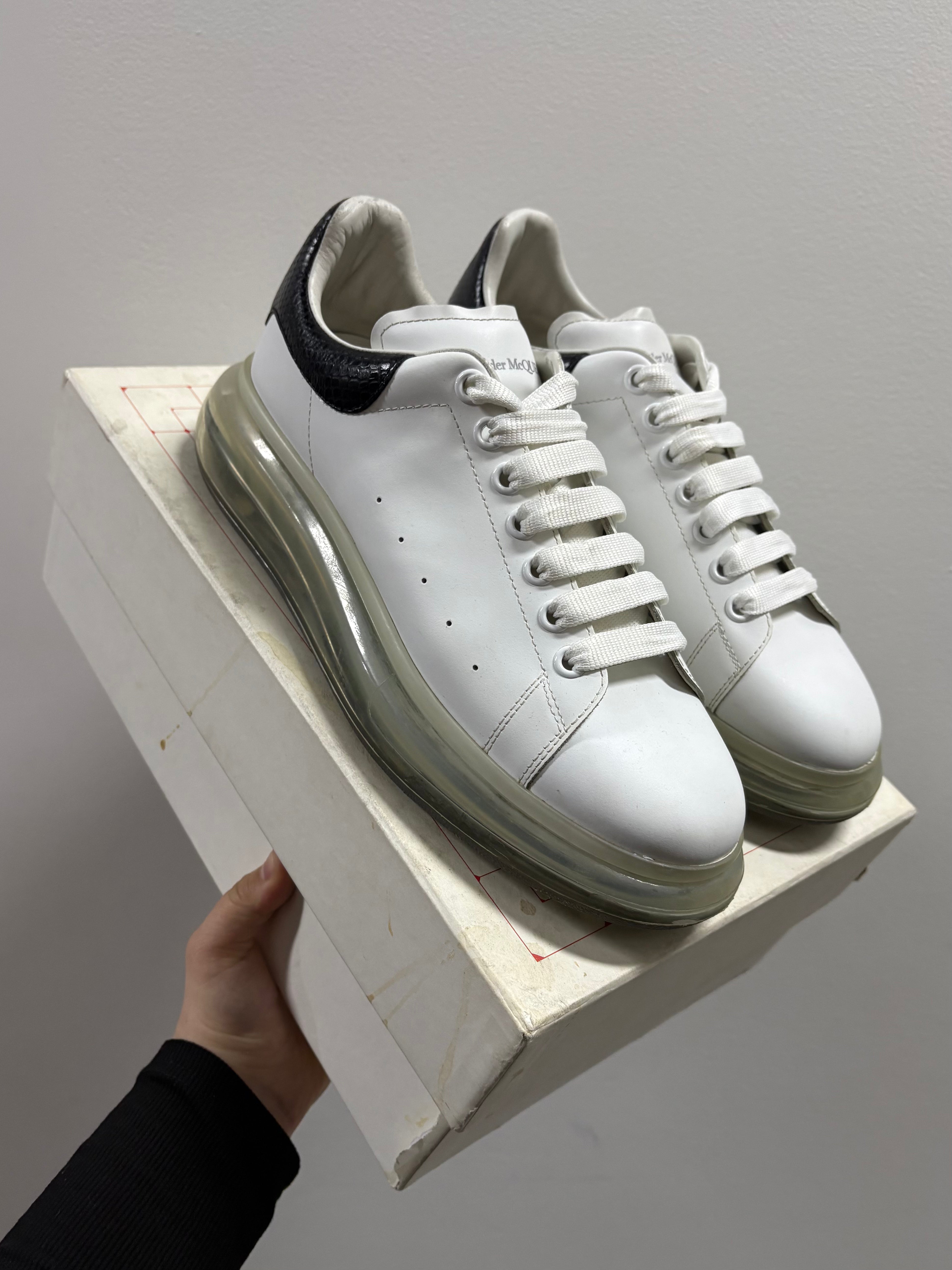 Alexander McQueen Oversized Clear Sole Black