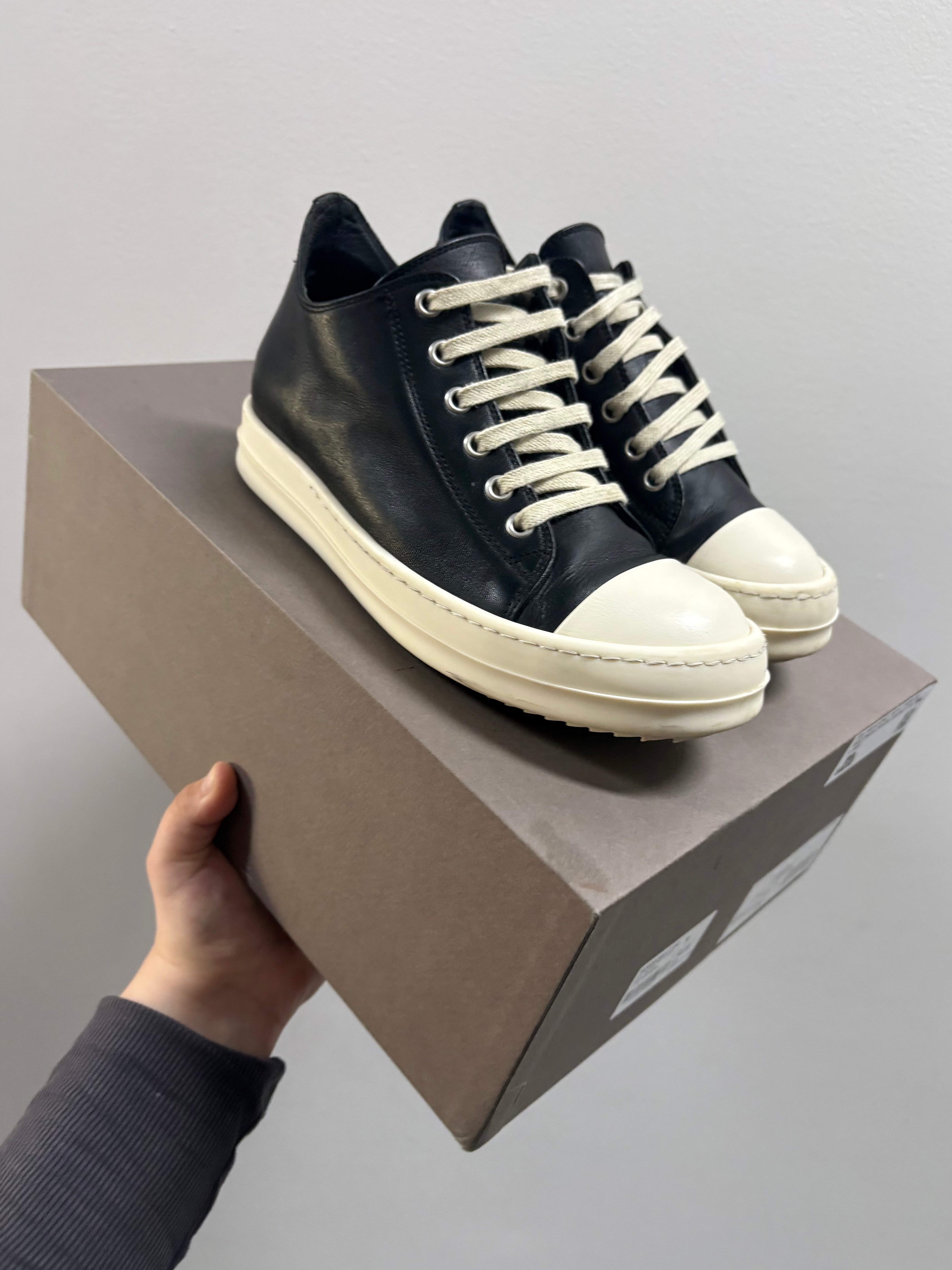 Rick Owens Strobe Leather Low Black Milk