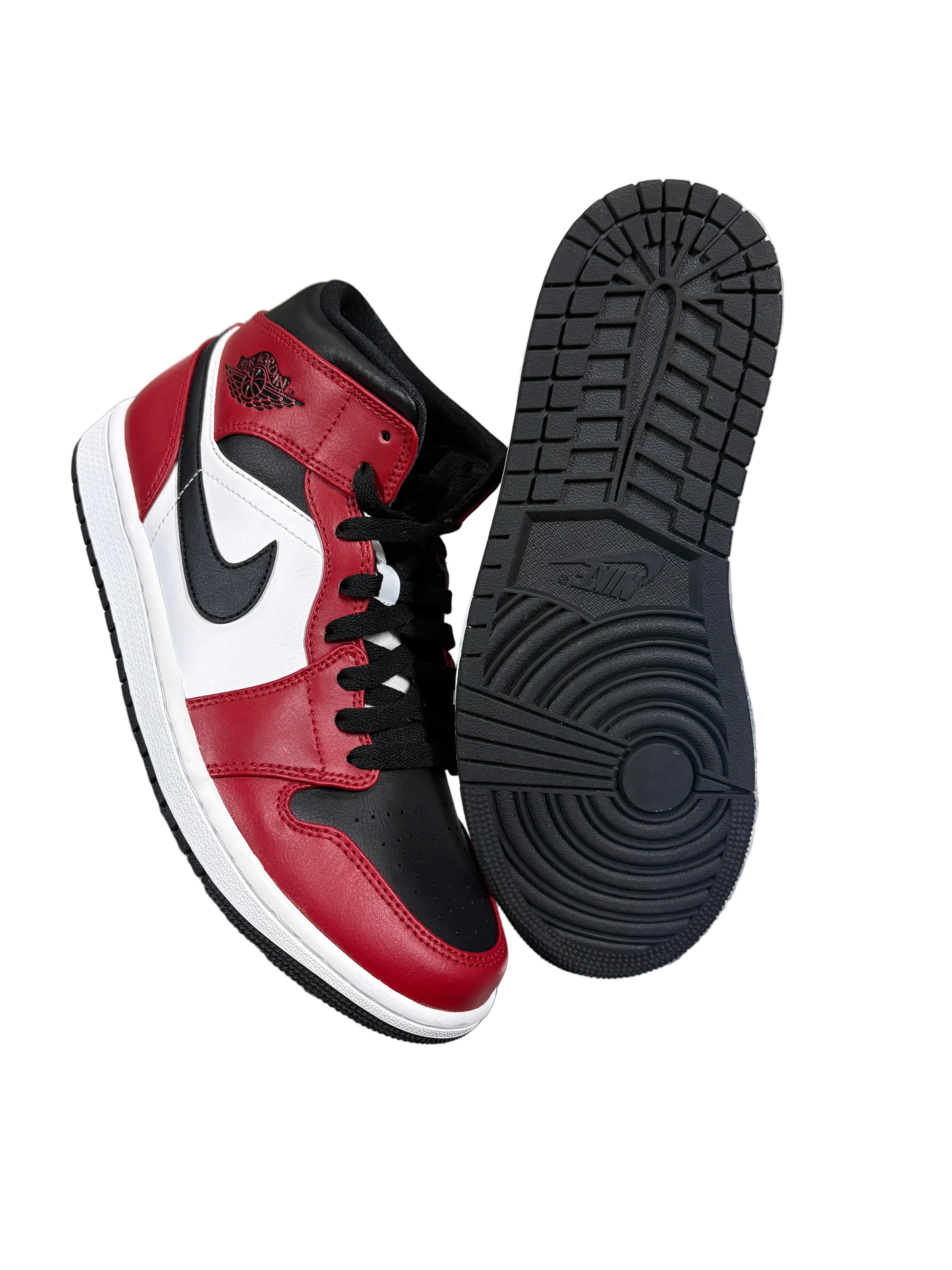 Air Jordan 1 Mid Chicago Black Toe