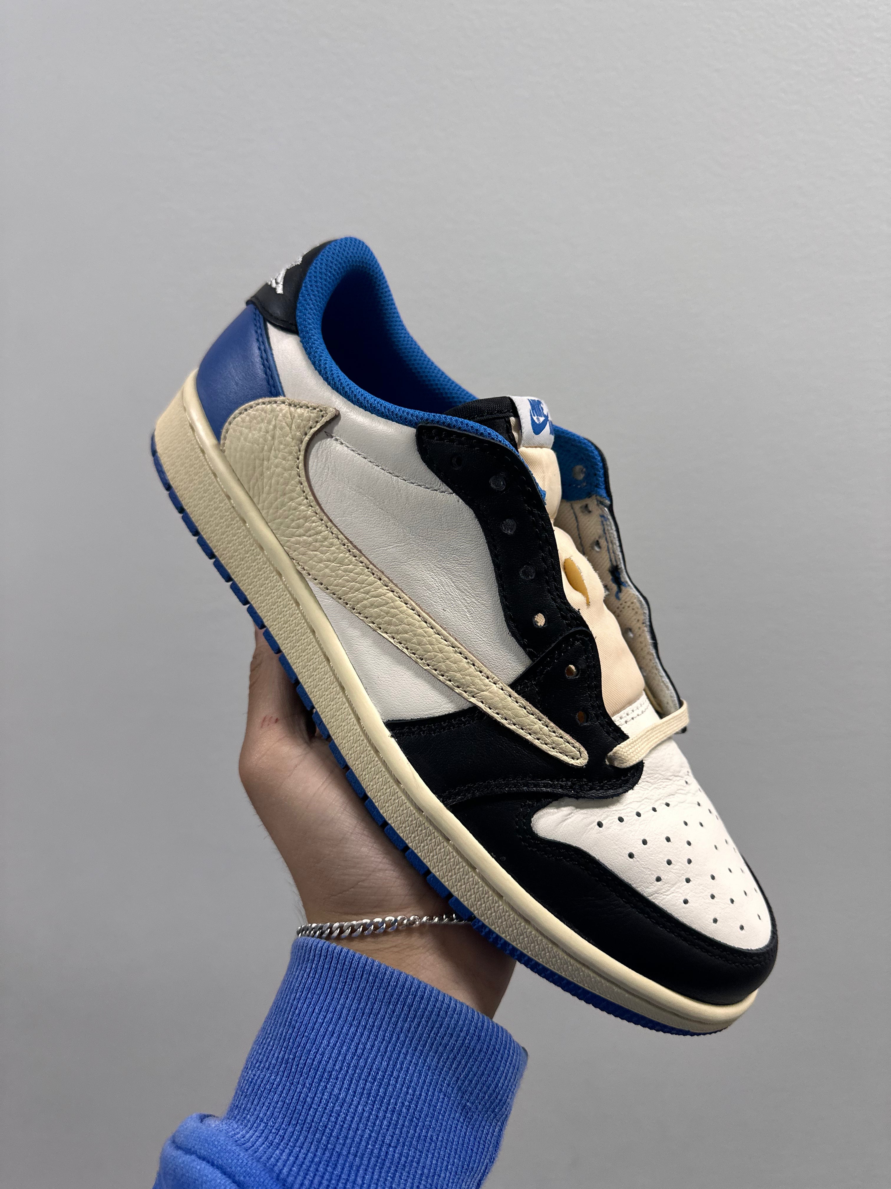 Fragment Design x Travis Scott x Air Jordan 1 Retro Low