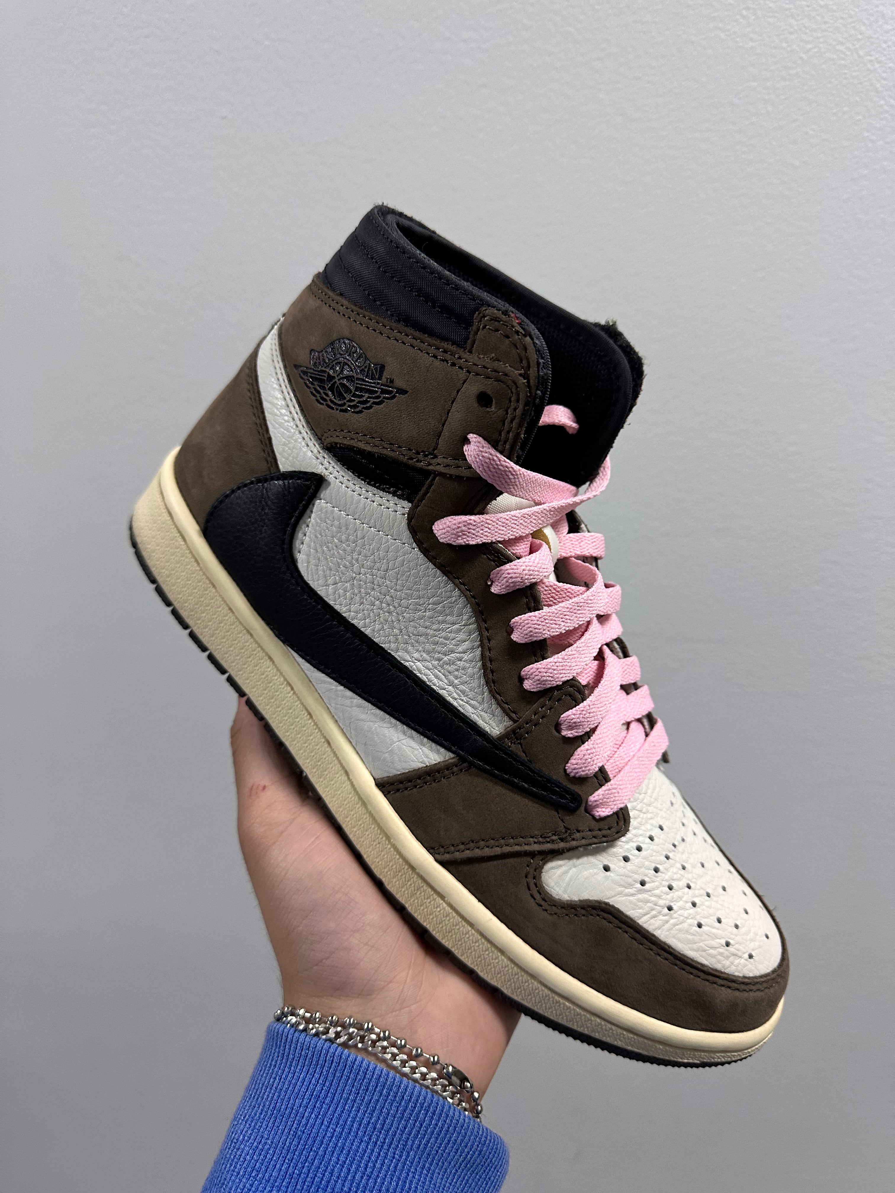 Travis Scott x Air Jordan 1 Retro High OG Mocha