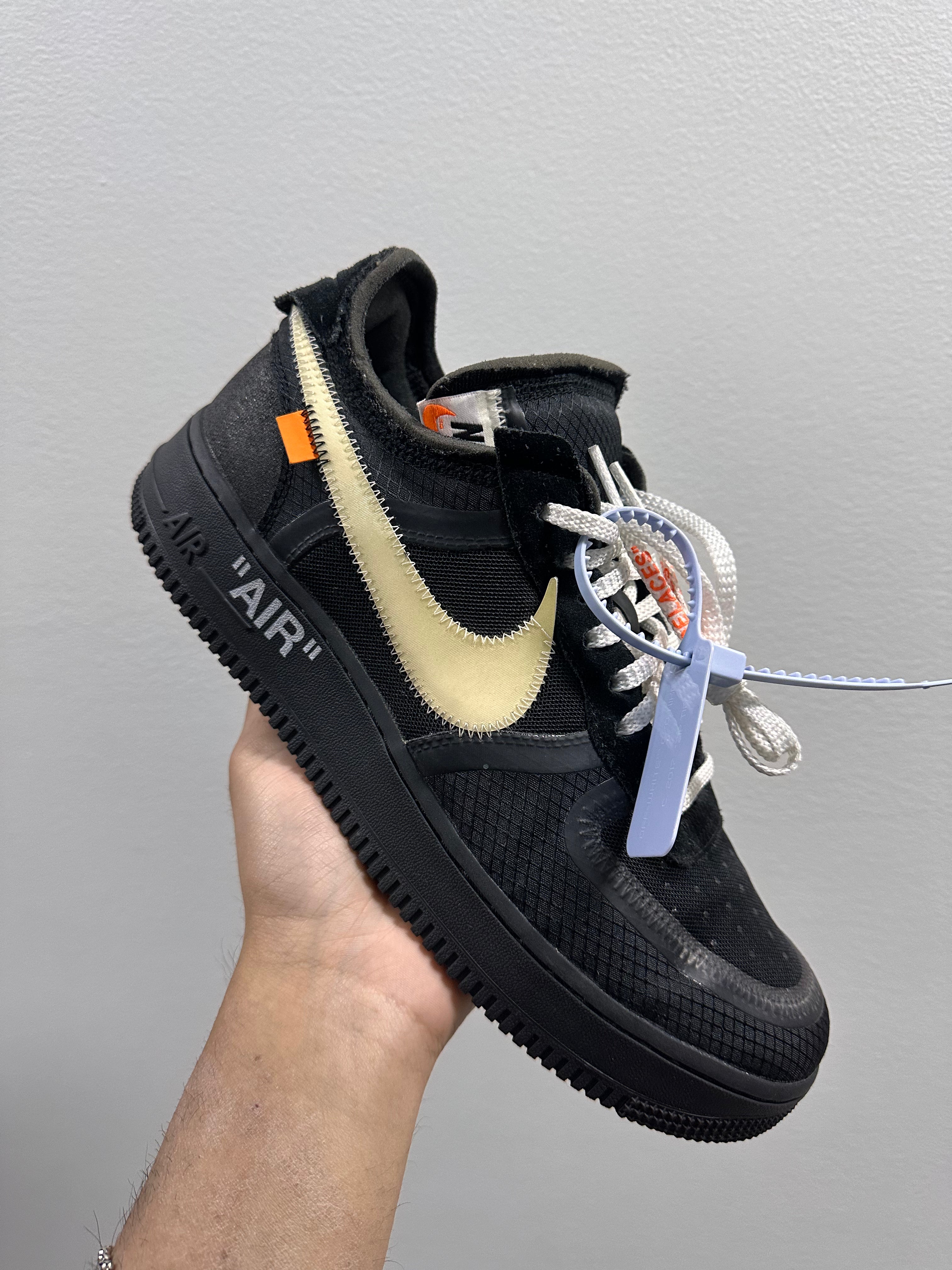 Off-White x Air Force 1 Low Black