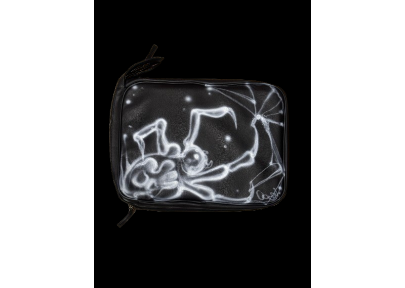 GV GALLERY RASPBERRY HILLS X DEECOSEY CUSTOM 1 OF 1 FLEECE LINED LAPTOP CASE WEBBED SPIDER