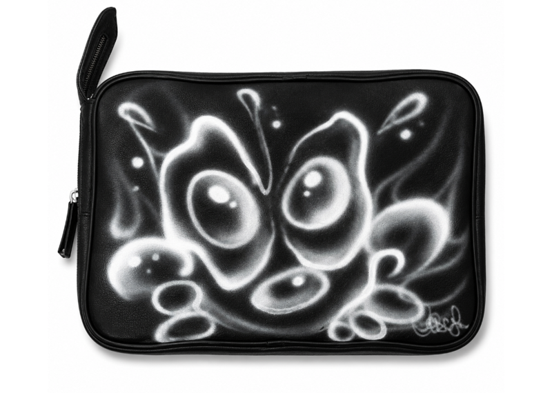 GV GALLERY RASPBERRY HILLS X DEECOSEY CUSTOM 1 OF 1 FLEECE LINED LAPTOP CASE  MR IN DERE